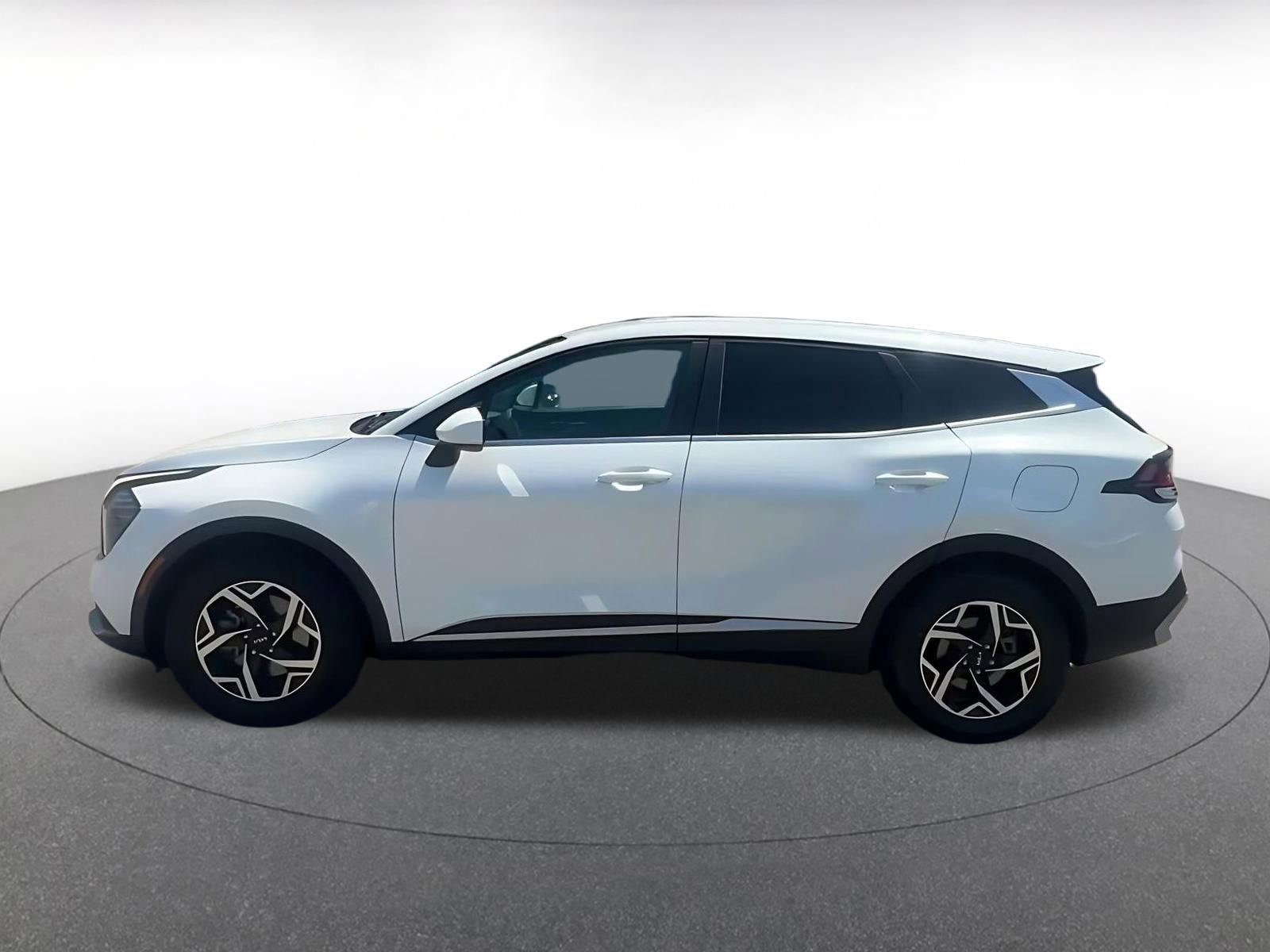 Thumbnail: 2024 Kia Sportage - 9