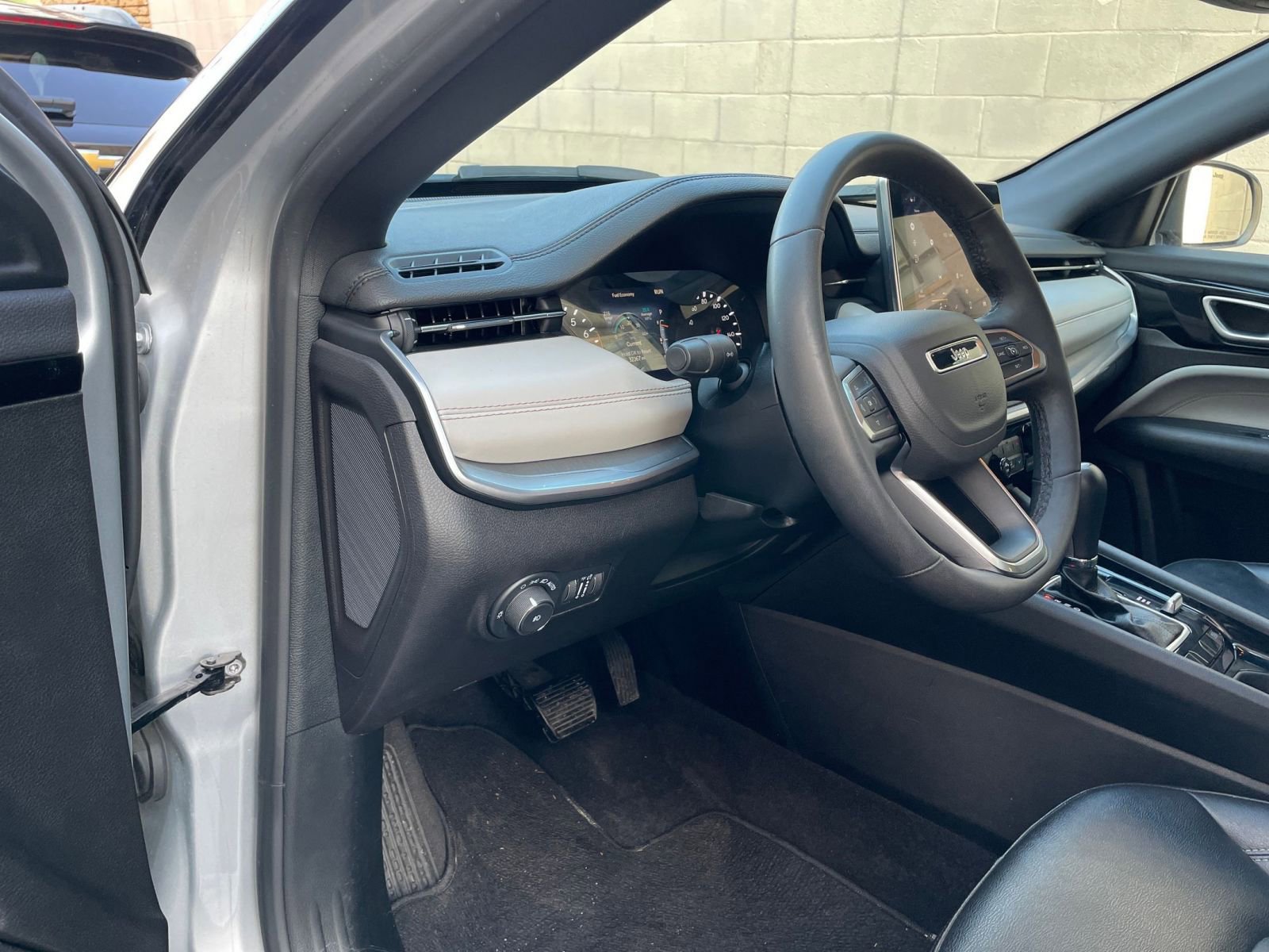 Thumbnail: 2025 Jeep Compass - 35