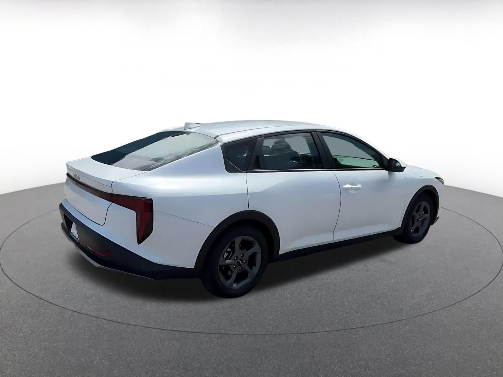 Thumbnail: 2025 Kia K4 - 14