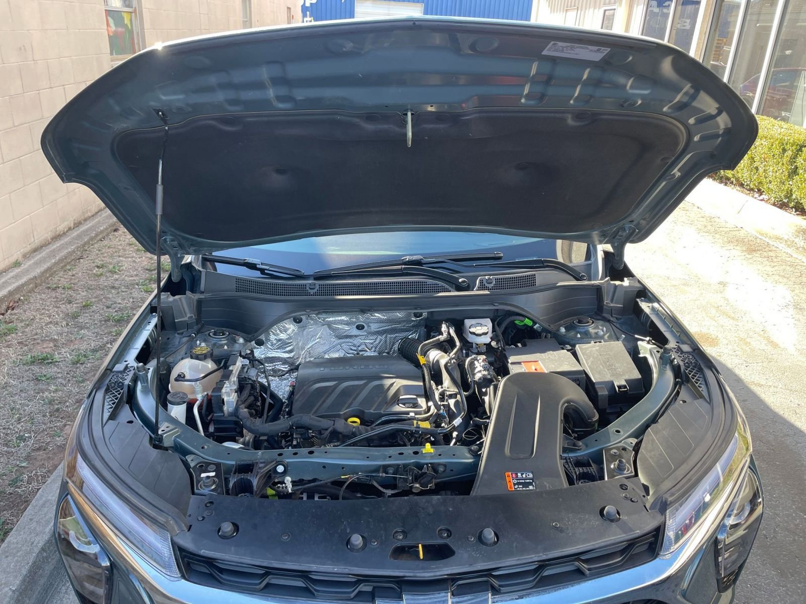 Thumbnail: 2025 Chevrolet Trax - 30