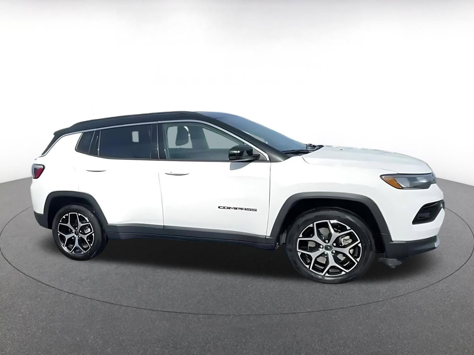 Thumbnail: 2025 Jeep Compass - 16