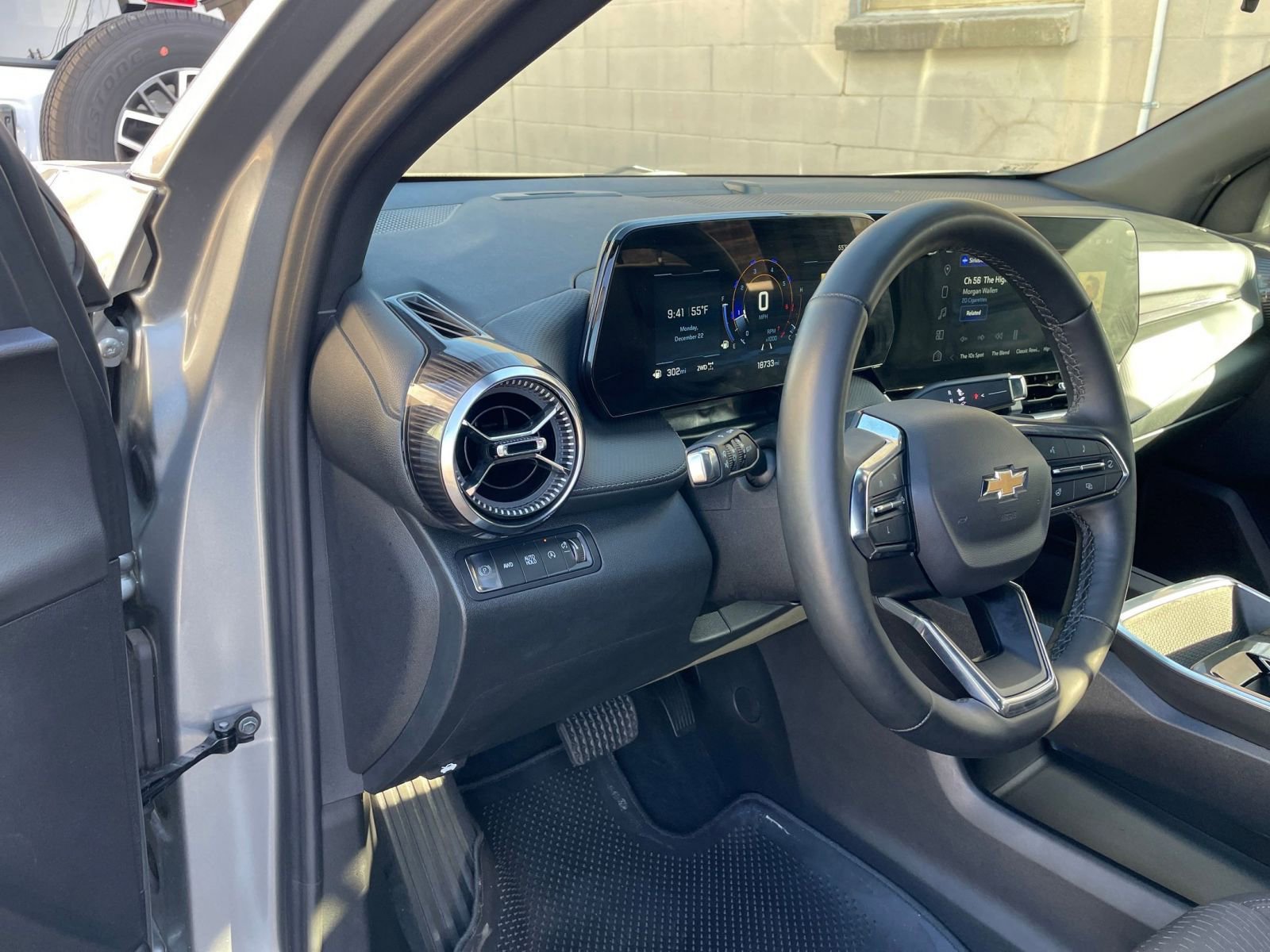 Thumbnail: 2025 Chevrolet Equinox - 33