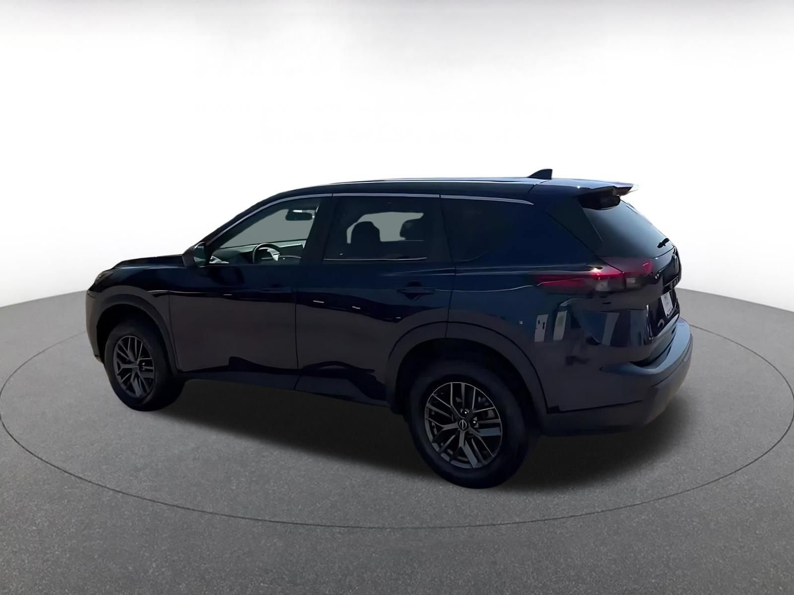 Thumbnail: 2026 Nissan Rogue - 10