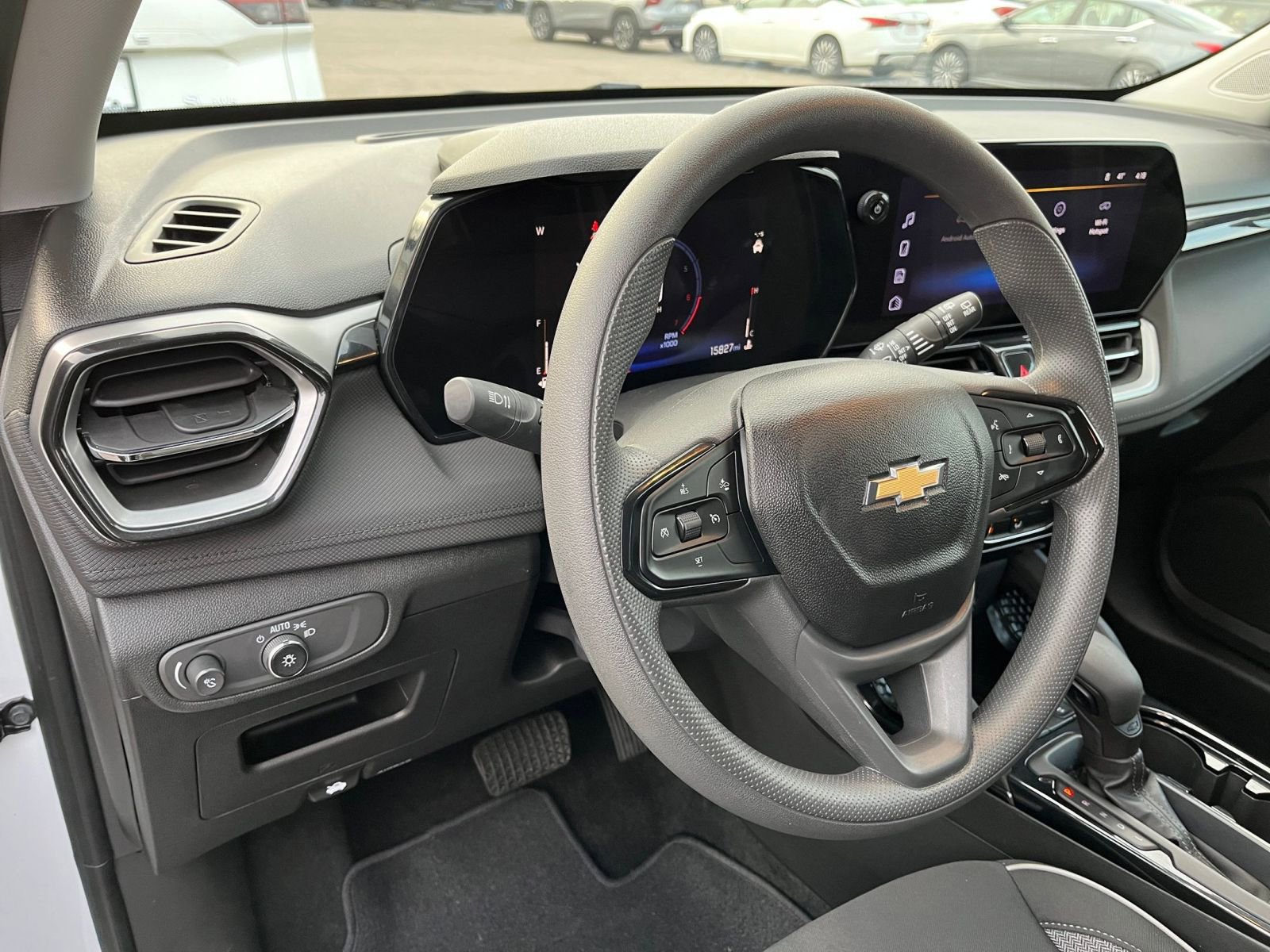 Thumbnail: 2025 Chevrolet TrailBlazer - 32