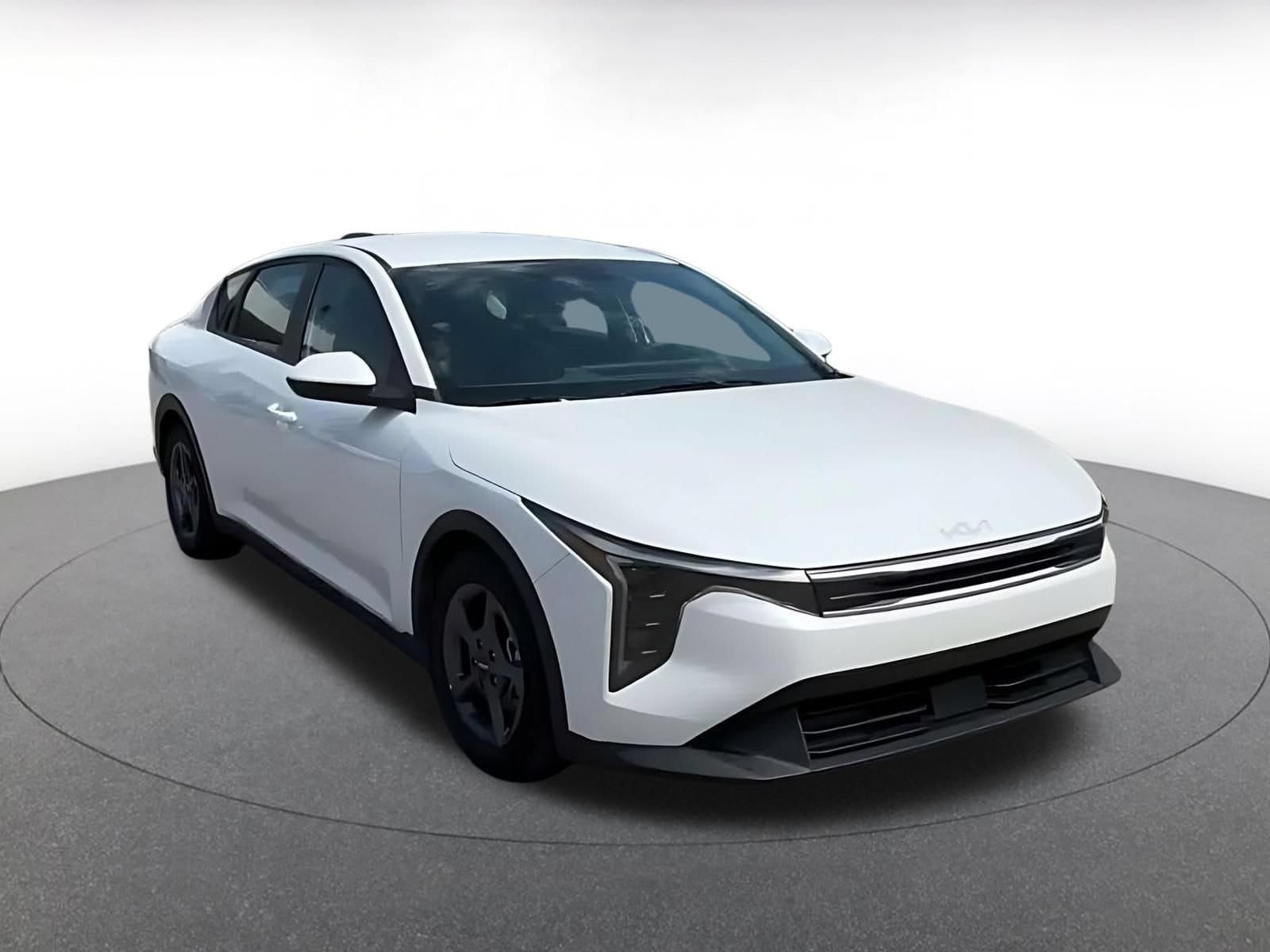 Thumbnail: 2025 Kia K4 - 3