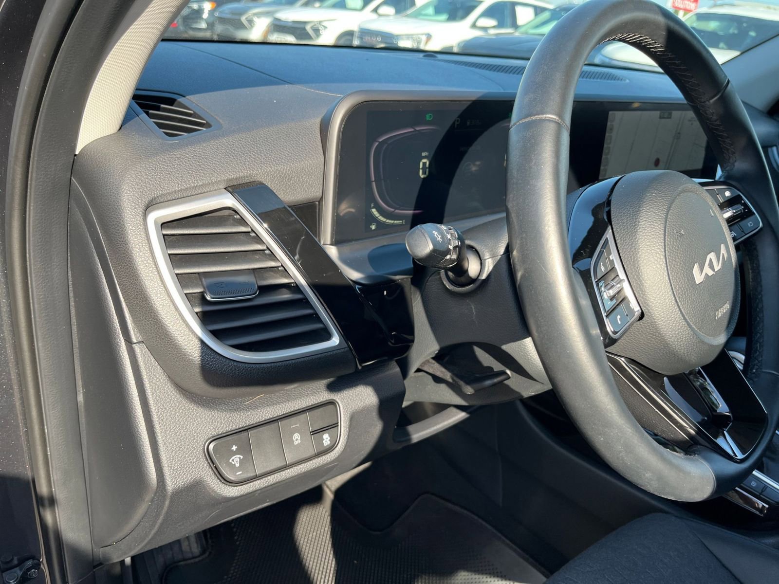 Thumbnail: 2025 Kia Seltos - 33