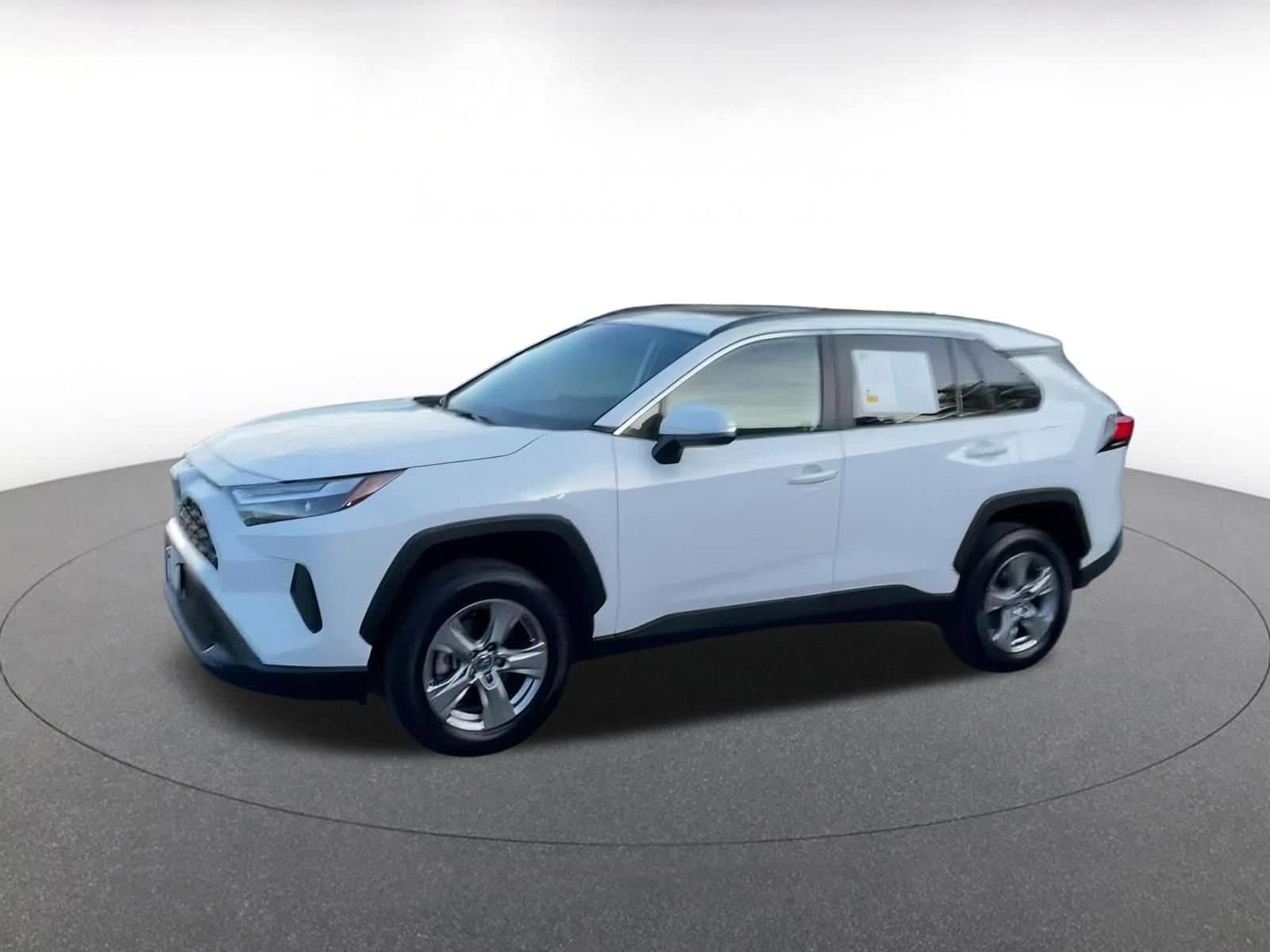 Thumbnail: 2025 Toyota RAV4 - 8