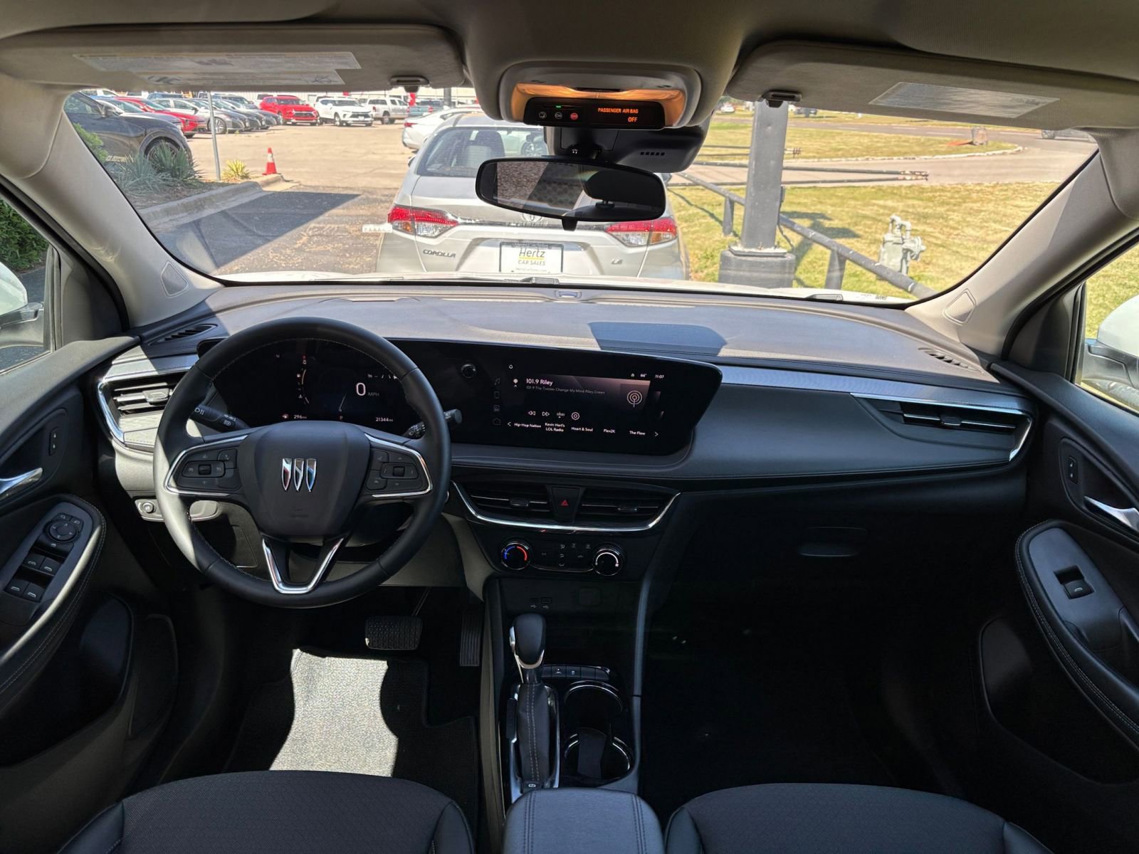 Thumbnail: 2025 Buick Encore GX - 32