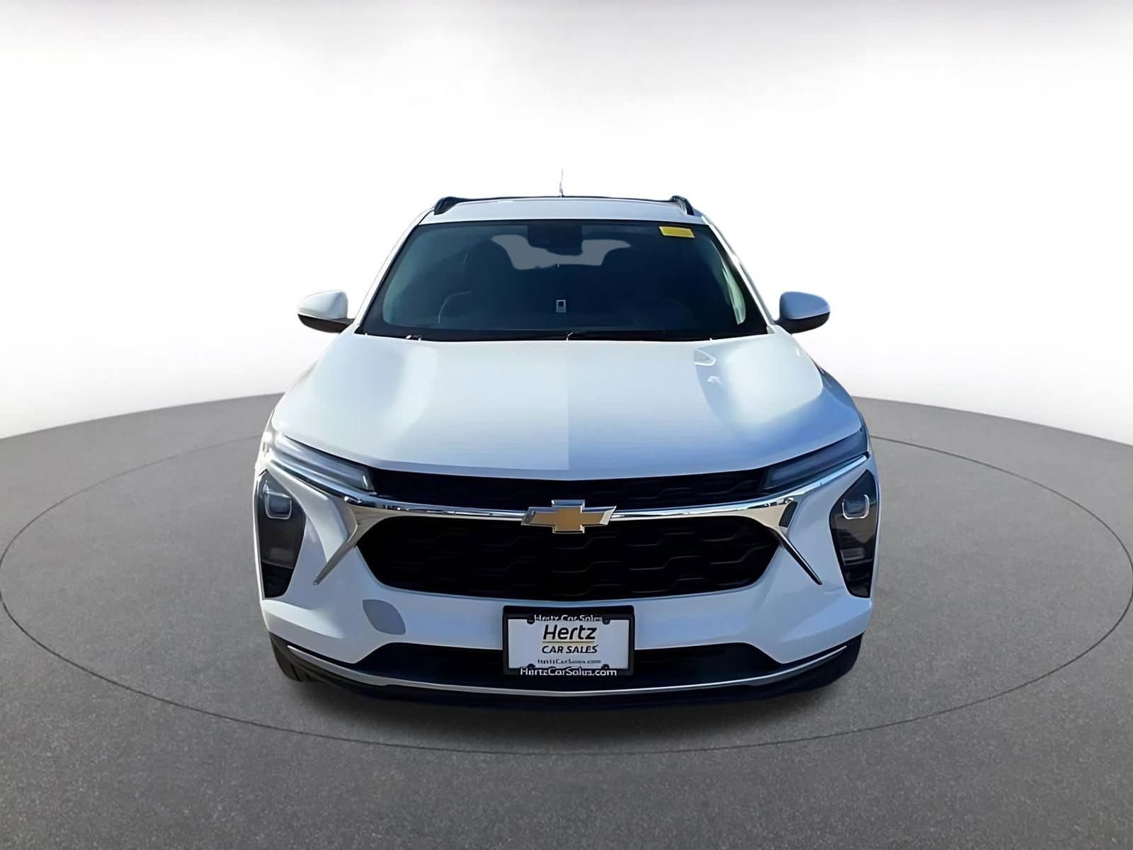 Thumbnail: 2025 Chevrolet Trax - 4