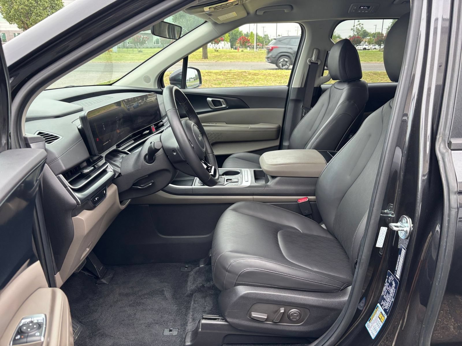 Thumbnail: 2026 Kia Carnival - 30