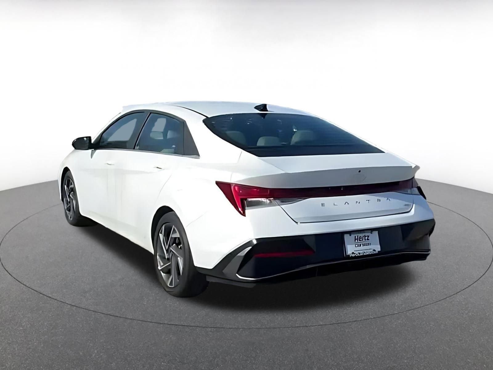 Thumbnail: 2025 Hyundai Elantra - 10