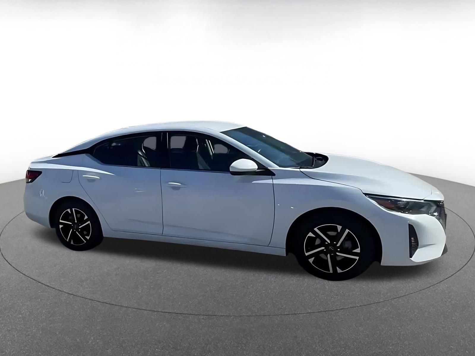 Thumbnail: 2025 Nissan Sentra - 8