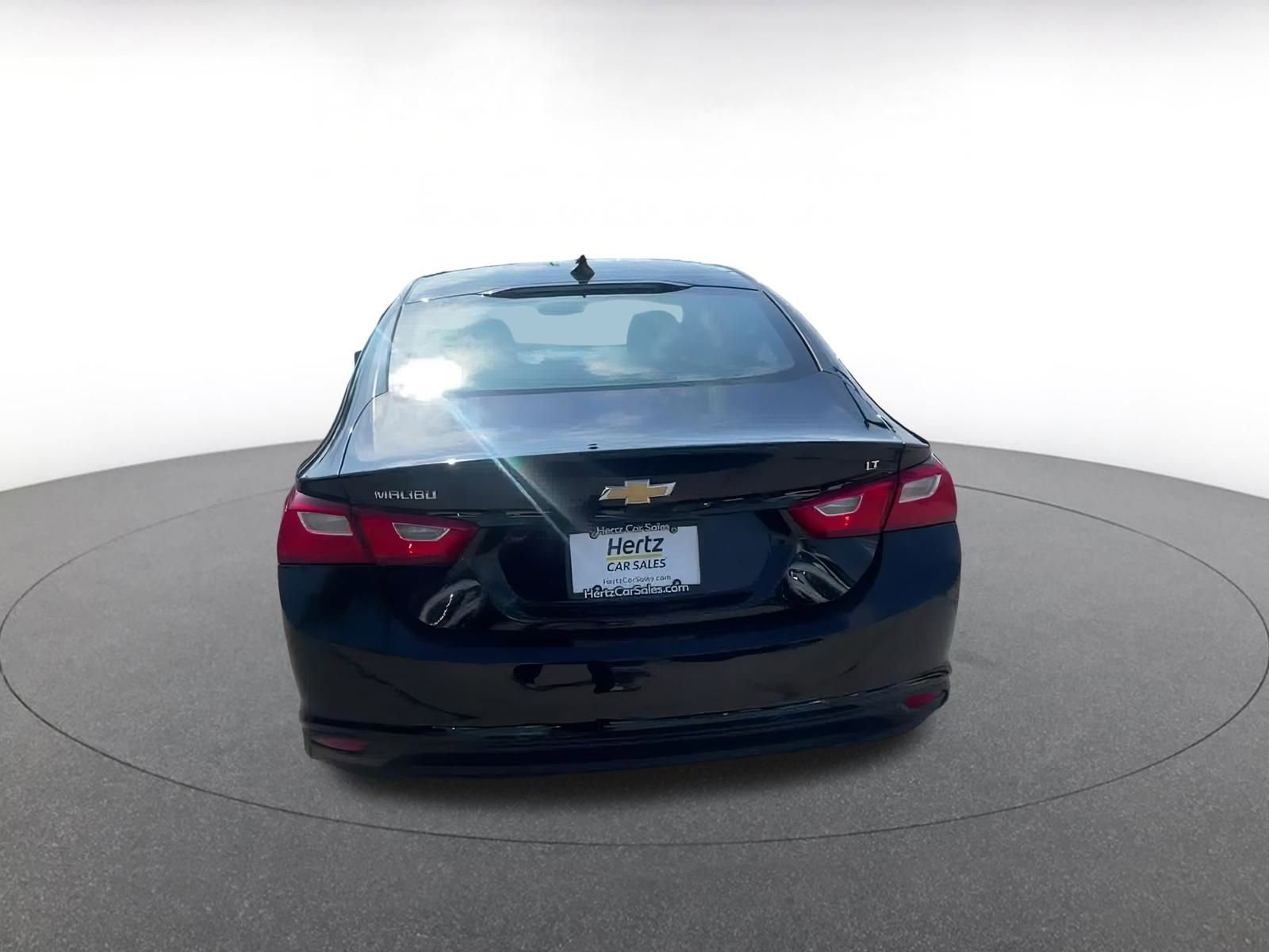Thumbnail: 2023 Chevrolet Malibu - 12