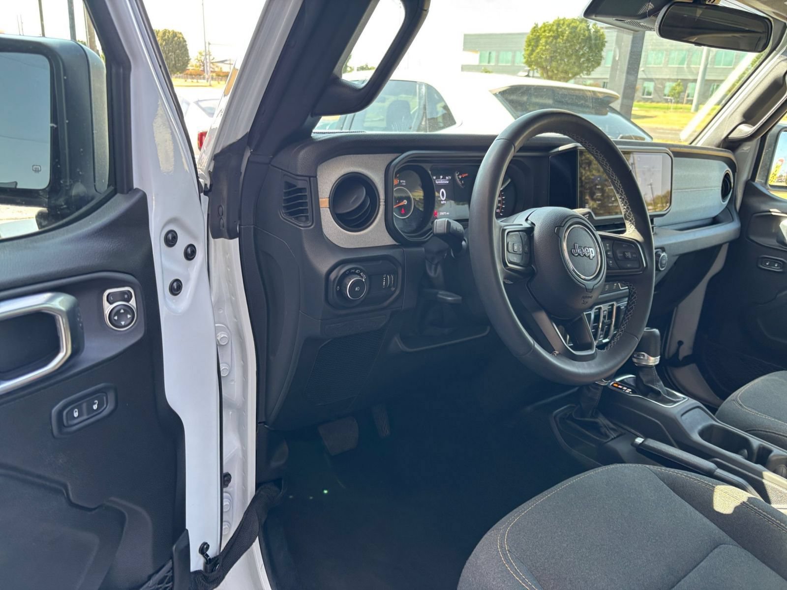 Thumbnail: 2025 Jeep Wrangler - 33