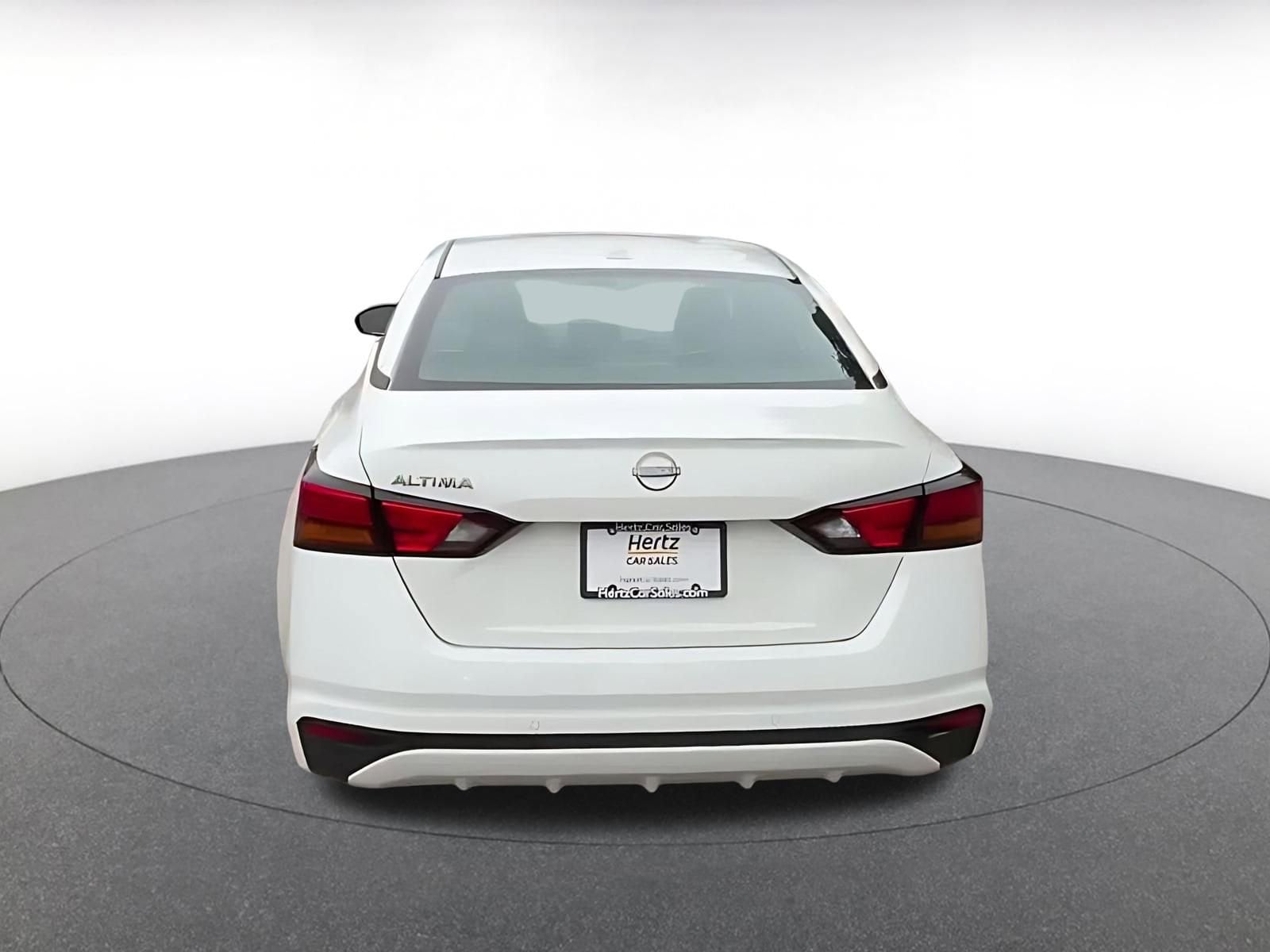 Thumbnail: 2025 Nissan Altima - 12