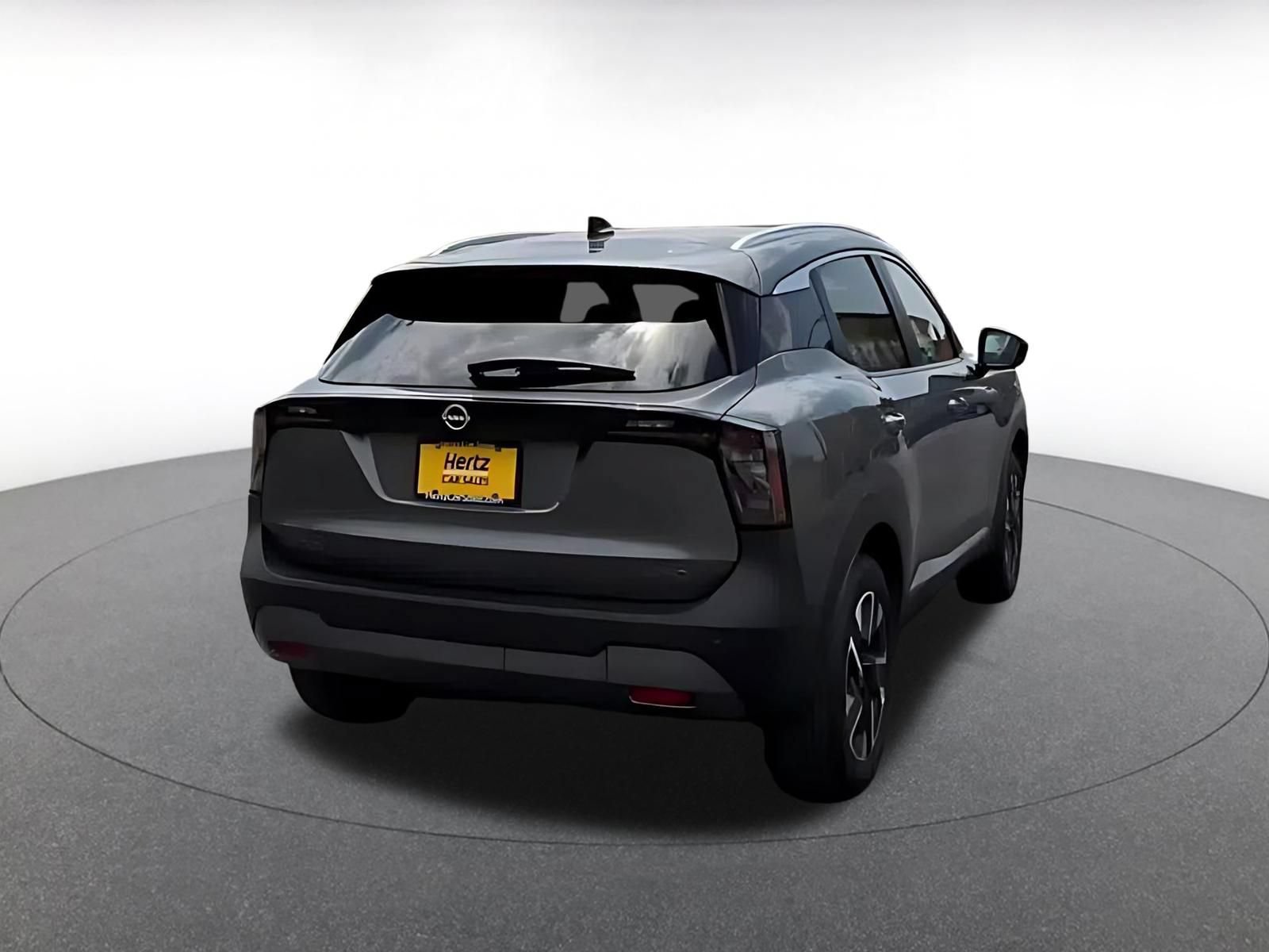 Thumbnail: 2026 Nissan Kicks - 16