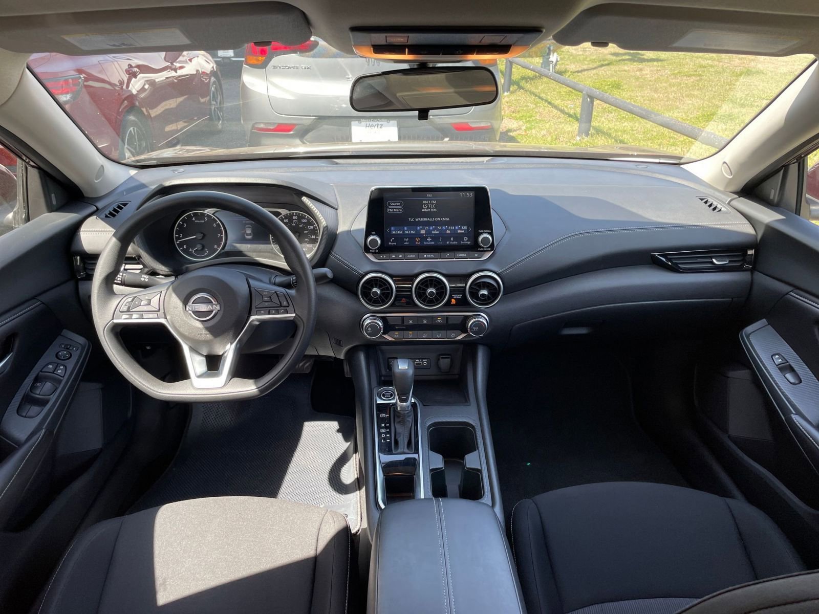 Thumbnail: 2025 Nissan Sentra - 31