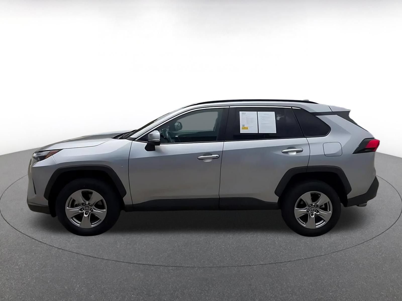 Thumbnail: 2025 Toyota RAV4 - 9
