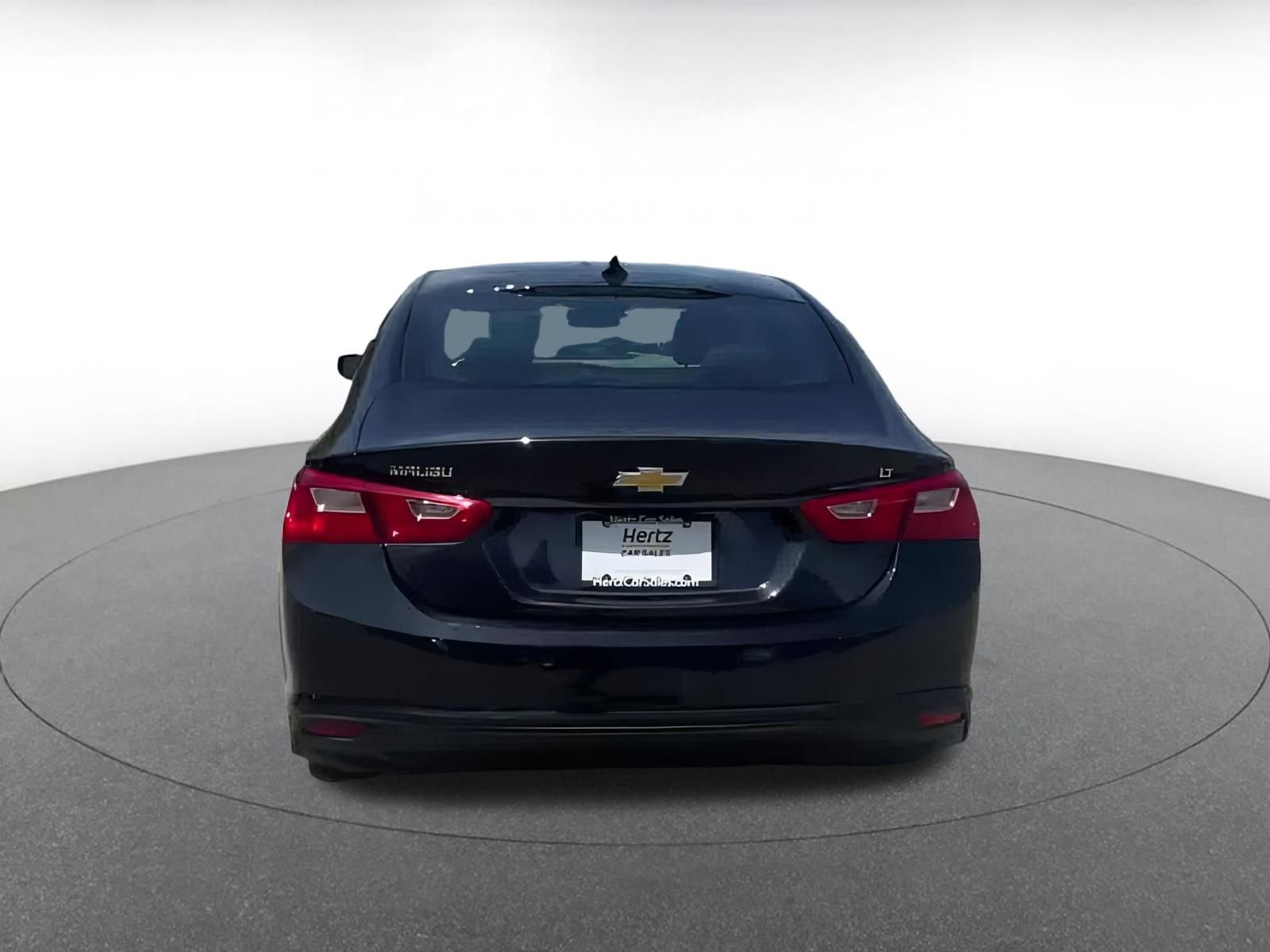 Thumbnail: 2023 Chevrolet Malibu - 12