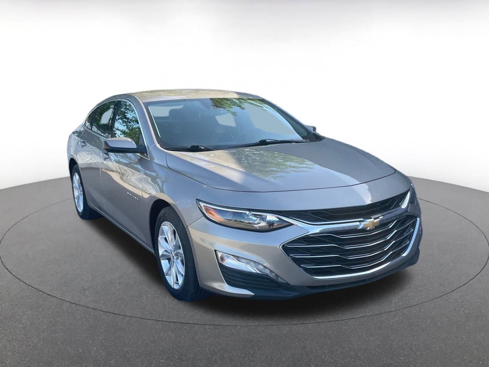 Thumbnail: 2024 Chevrolet Malibu - 1