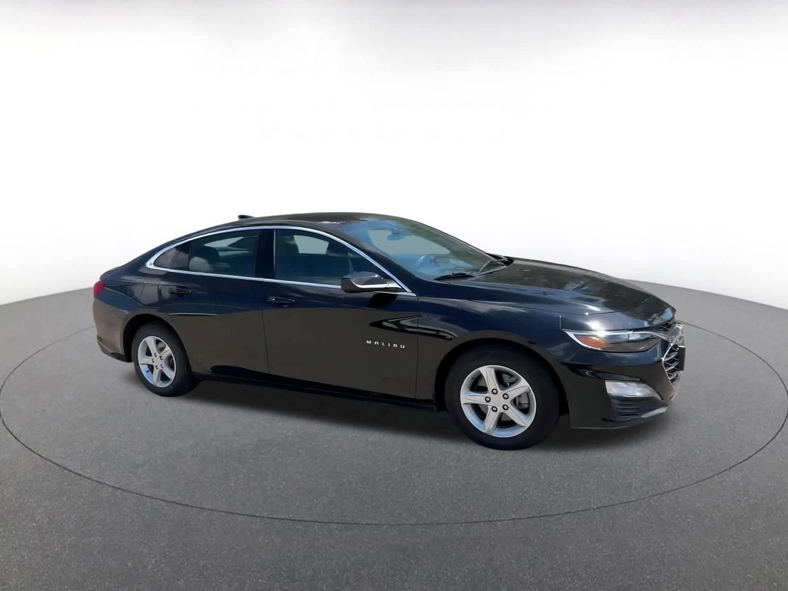 Thumbnail: 2024 Chevrolet Malibu - 2