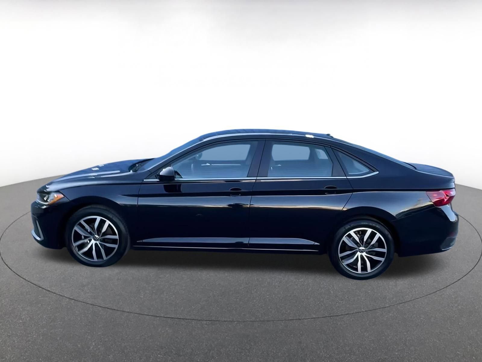 Thumbnail: 2025 Volkswagen Jetta - 10