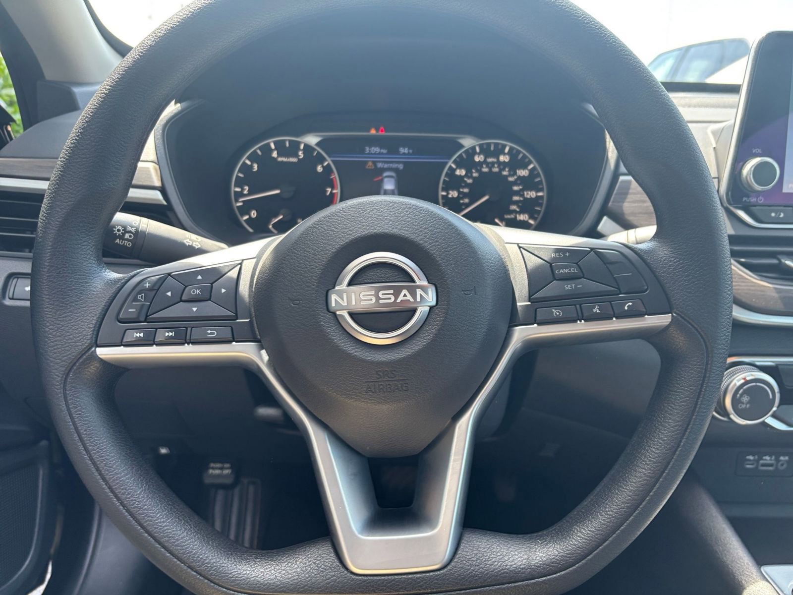 Thumbnail: 2025 Nissan Altima - 28
