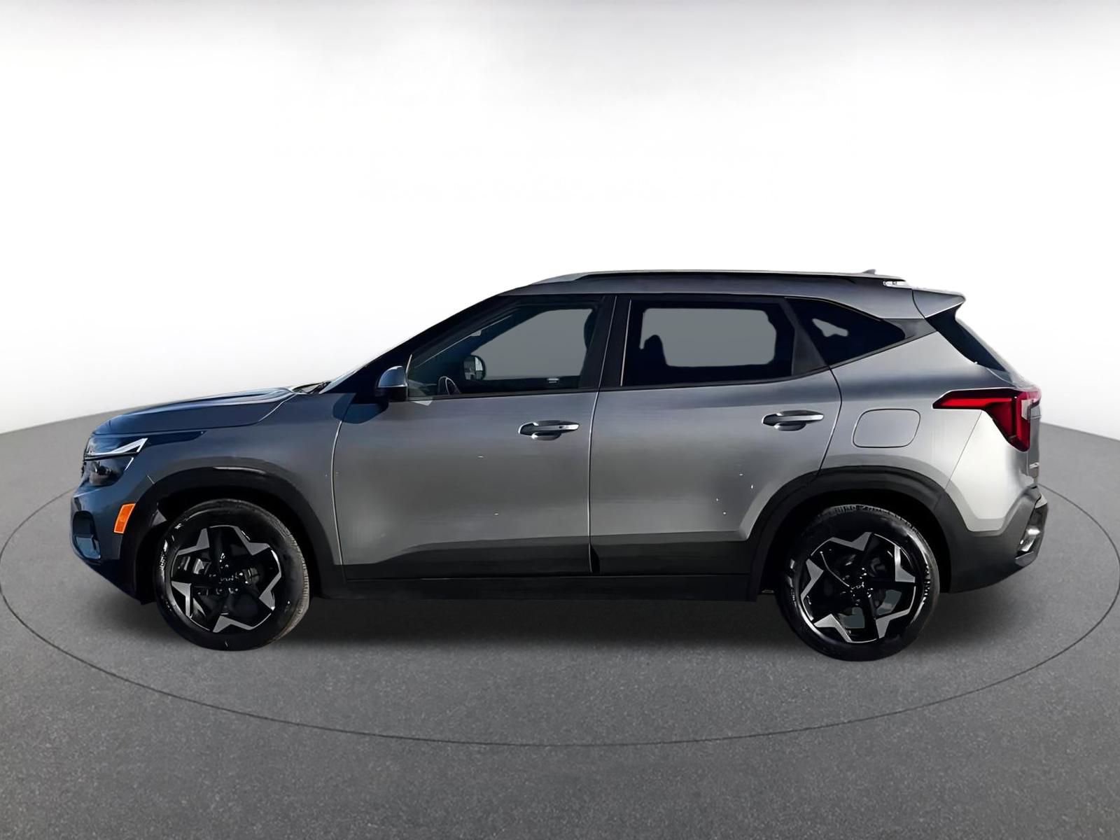 Thumbnail: 2025 Kia Seltos - 9