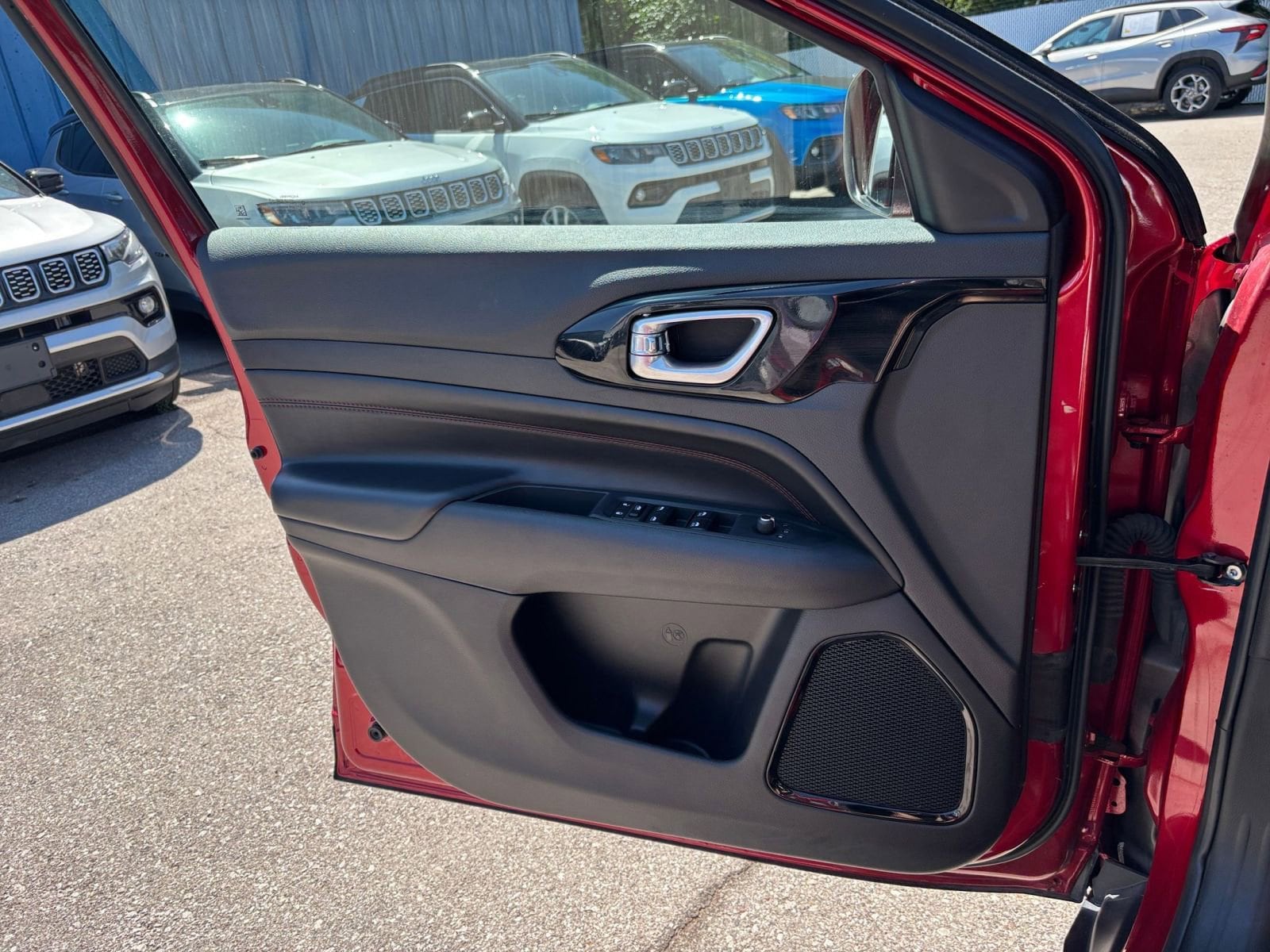 Thumbnail: 2025 Jeep Compass - 18