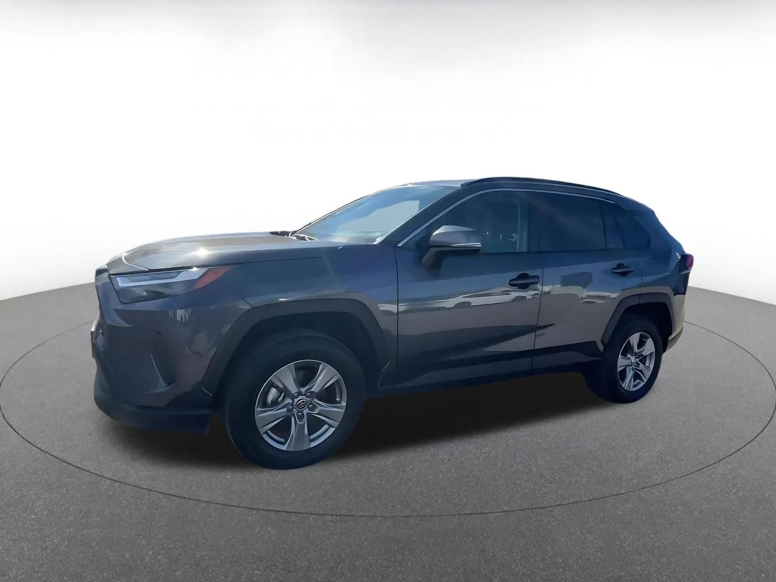 Thumbnail: 2025 Toyota RAV4 - 8