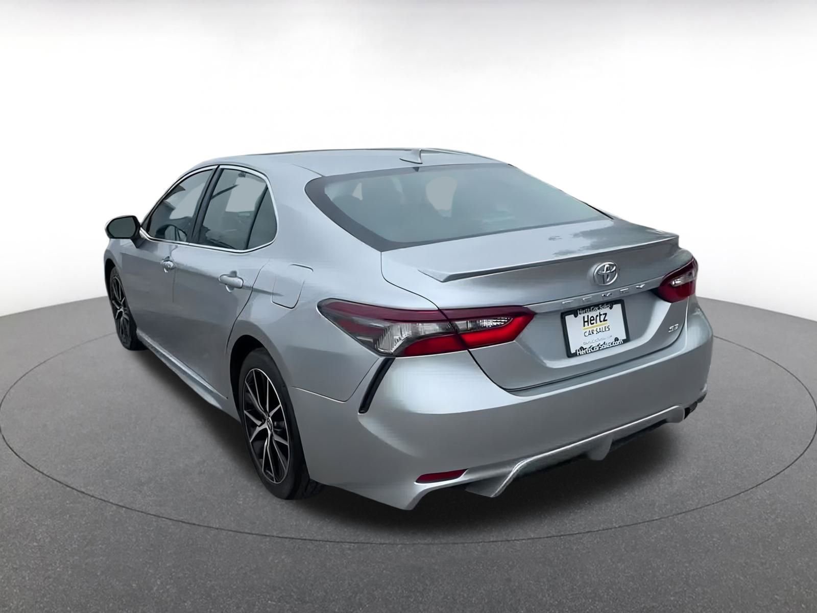 Thumbnail: 2024 Toyota Camry - 11