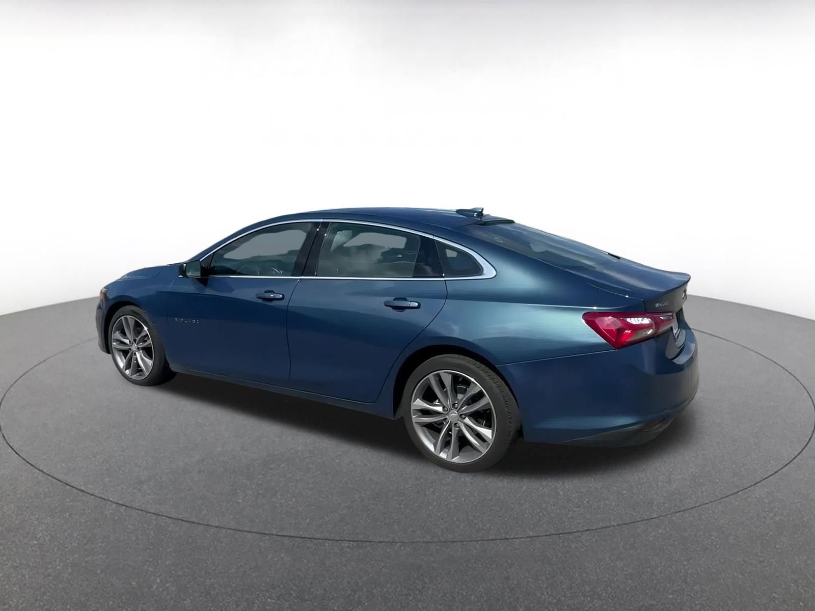 Thumbnail: 2024 Chevrolet Malibu - 10