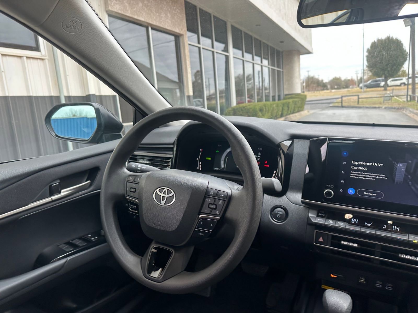 Thumbnail: 2025 Toyota Camry - 33