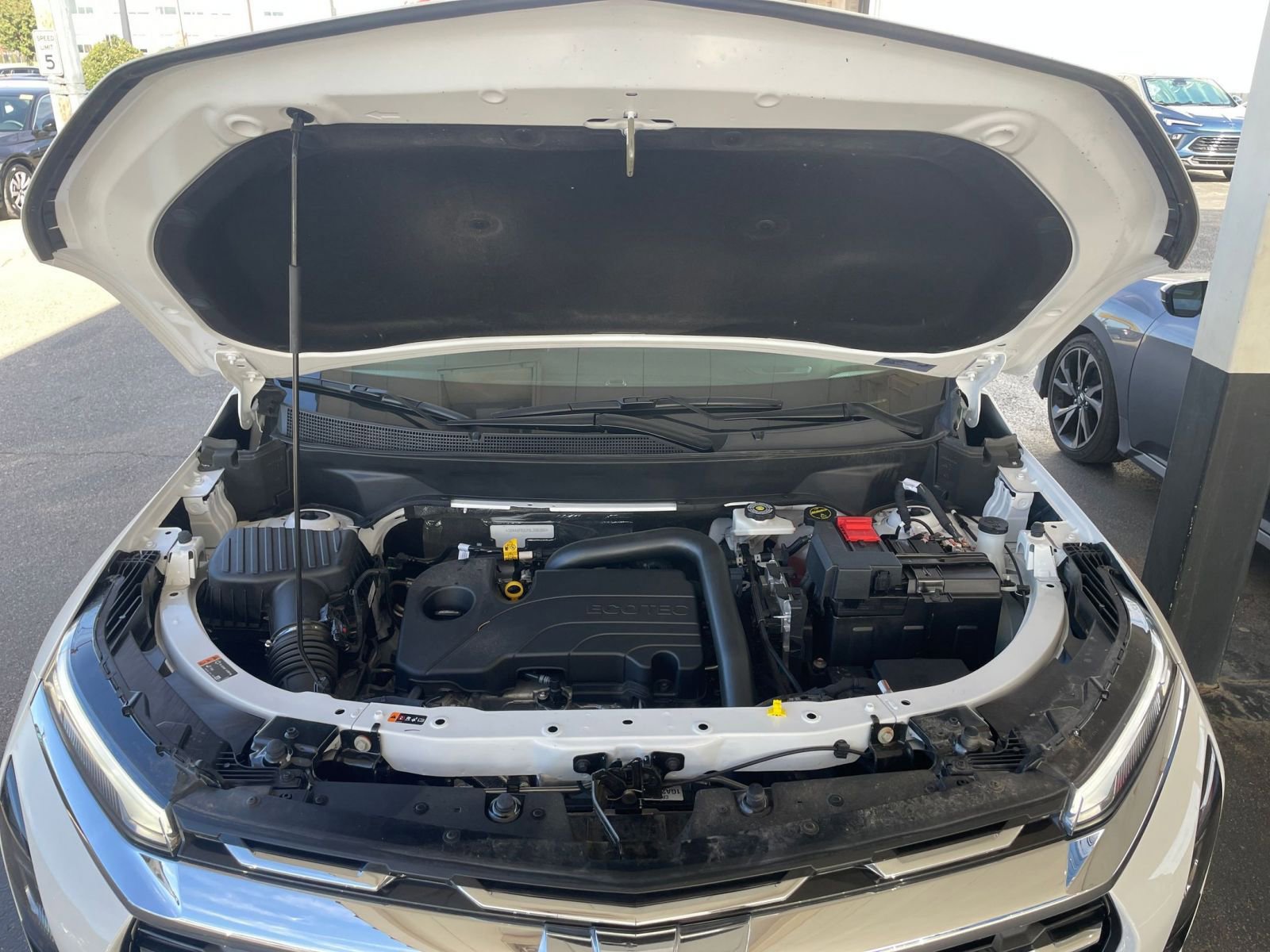 Thumbnail: 2025 Chevrolet Equinox - 31