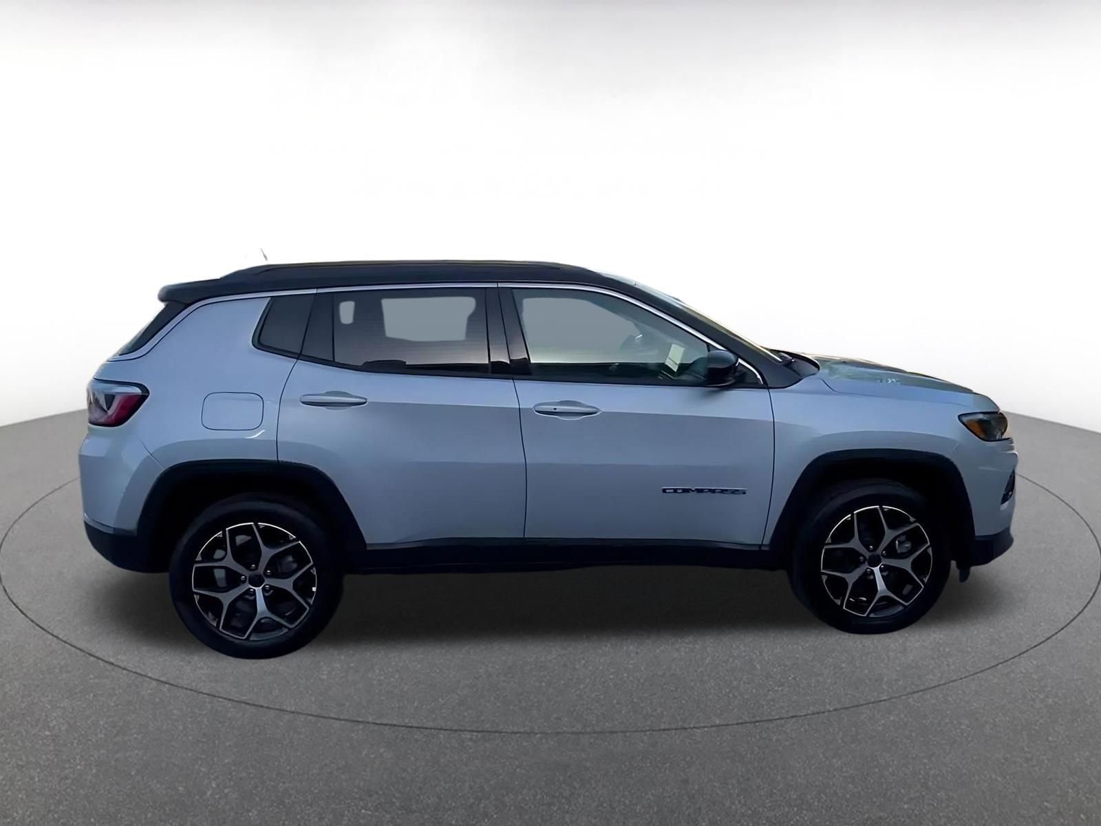 Thumbnail: 2025 Jeep Compass - 16