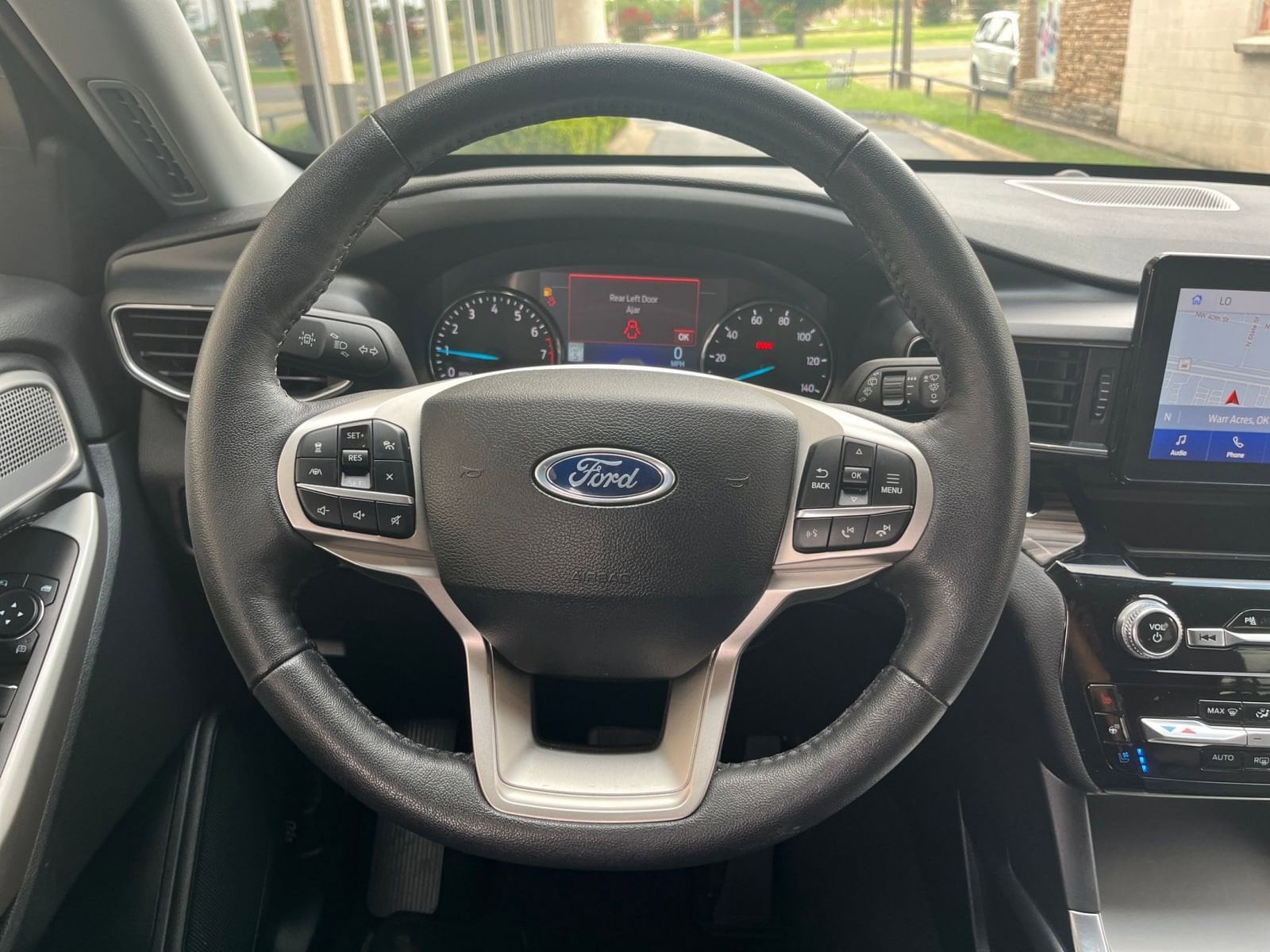 Thumbnail: 2024 Ford Explorer - 28