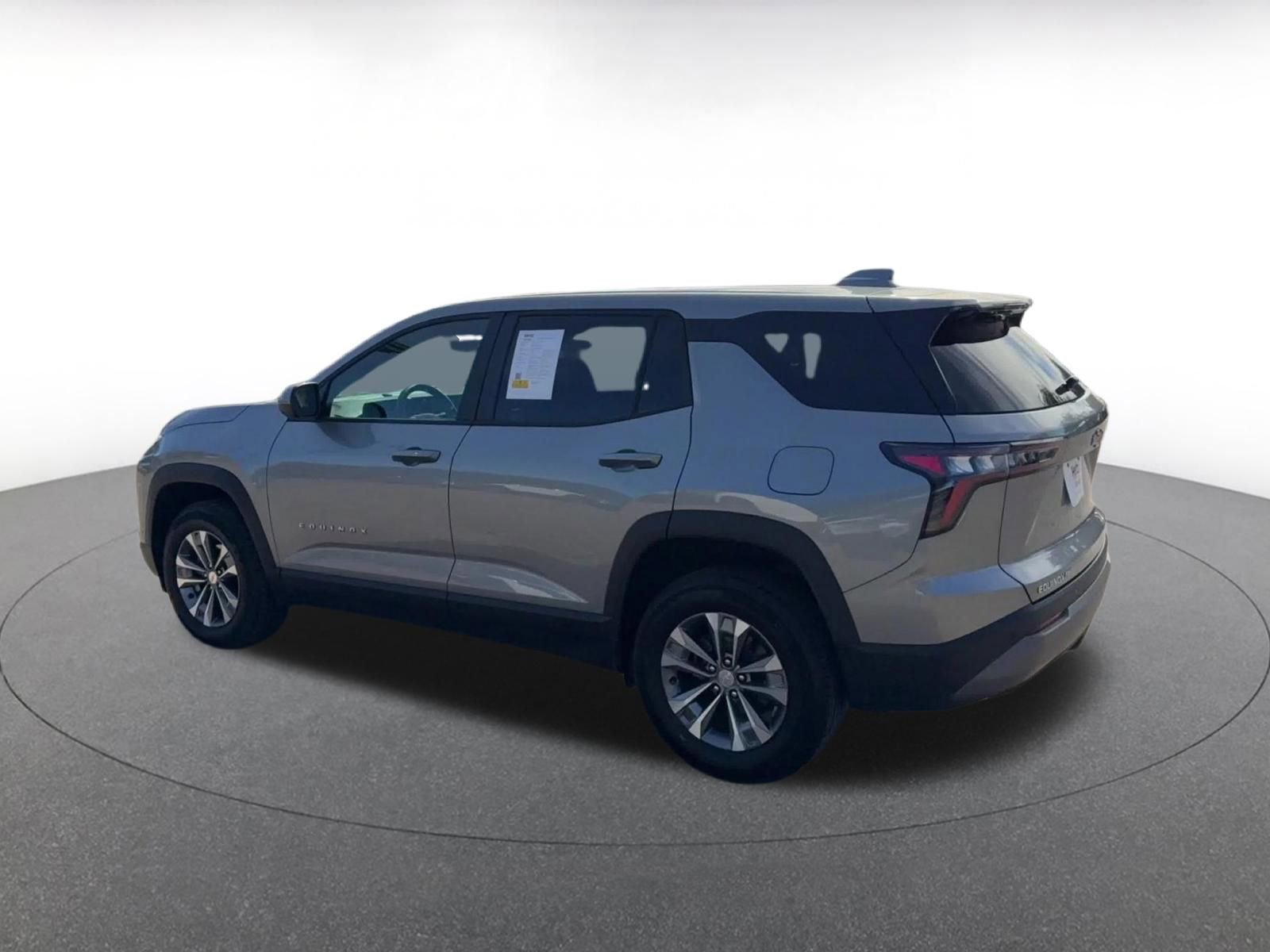 Thumbnail: 2025 Chevrolet Equinox - 10