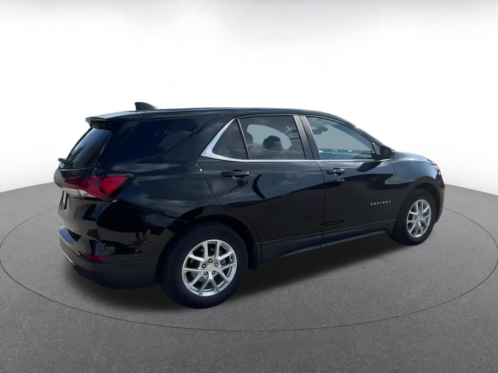 Thumbnail: 2024 Chevrolet Equinox - 15