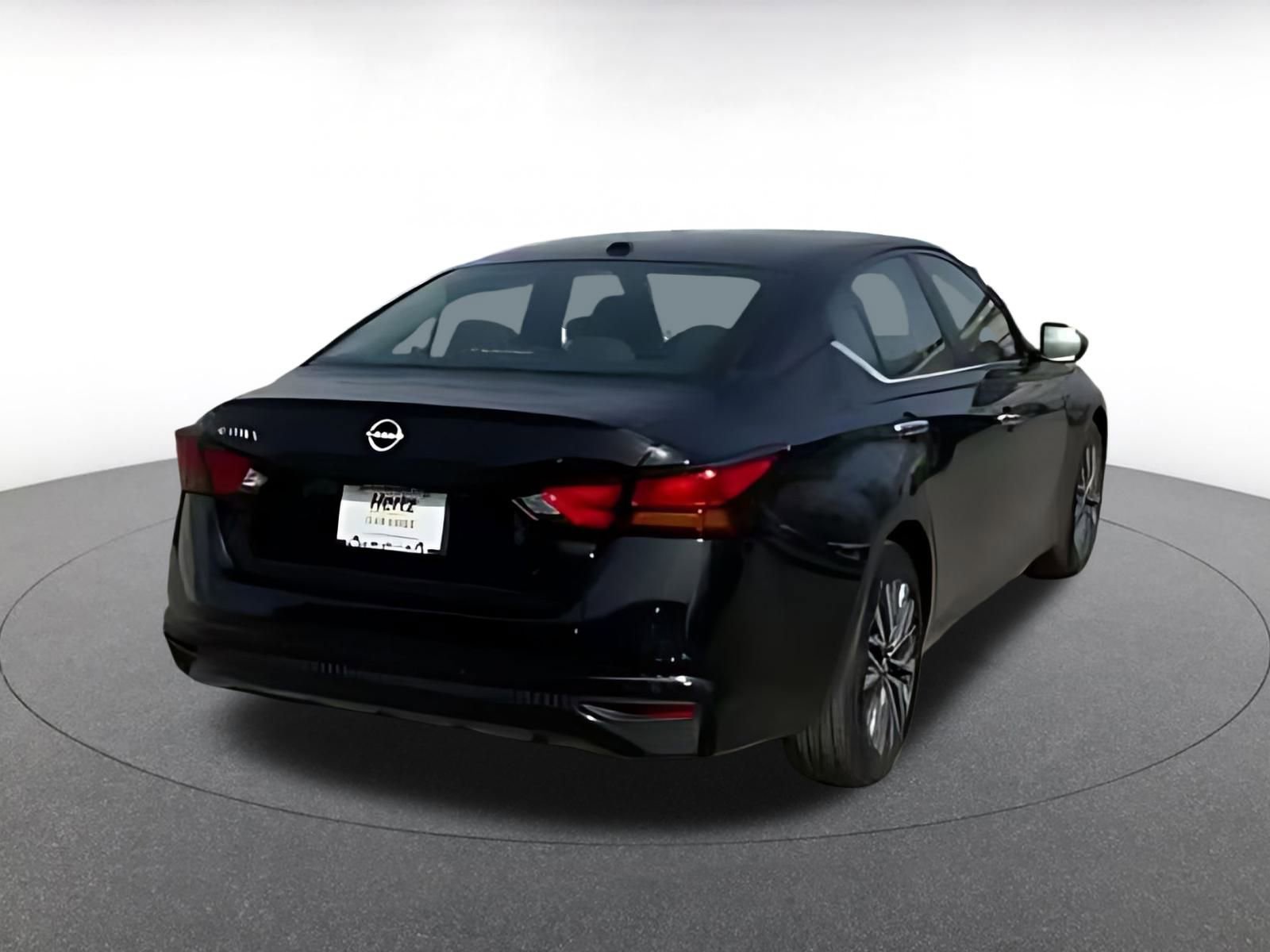 Thumbnail: 2025 Nissan Altima - 16