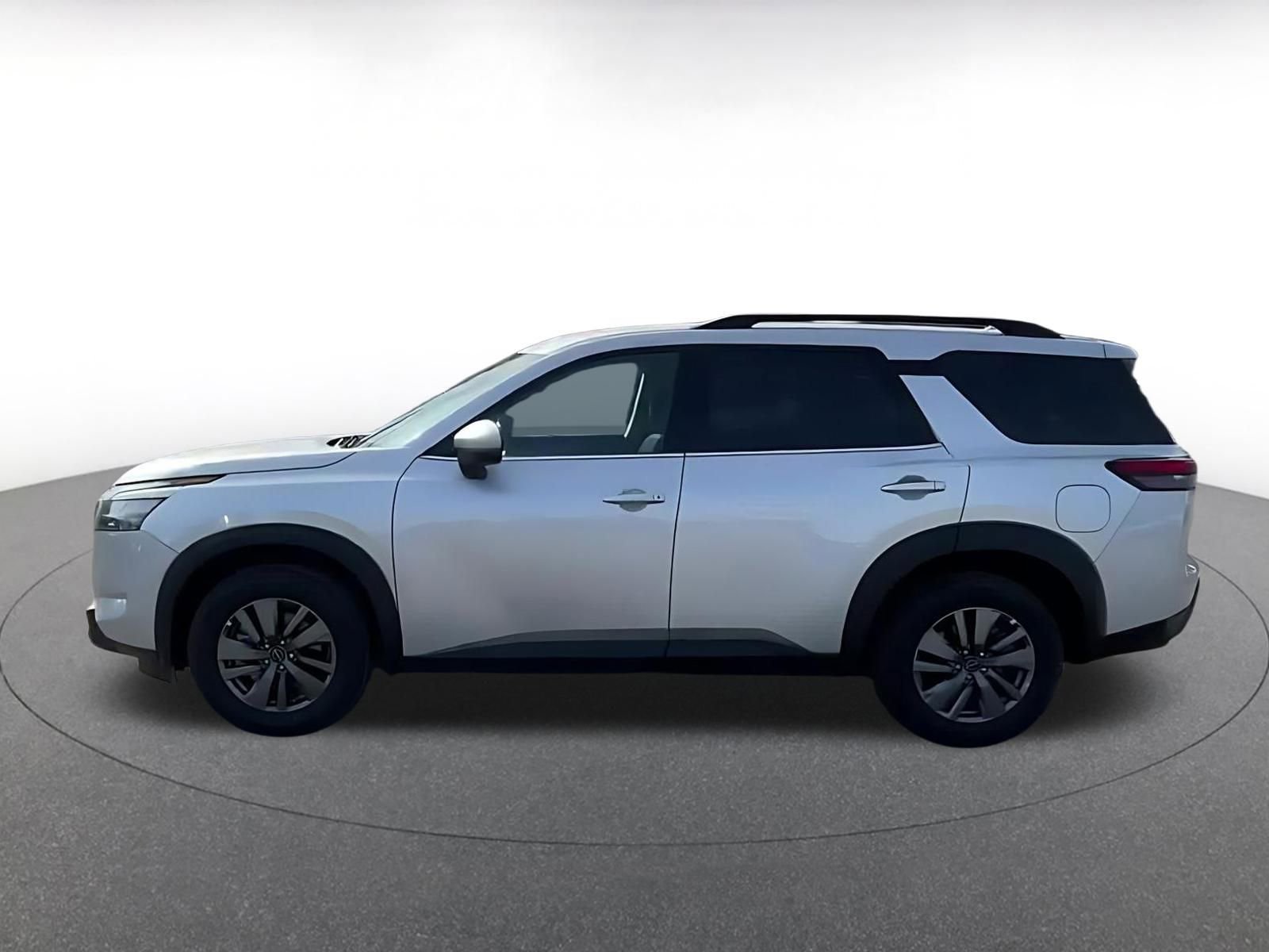 Thumbnail: 2025 Nissan Pathfinder - 9
