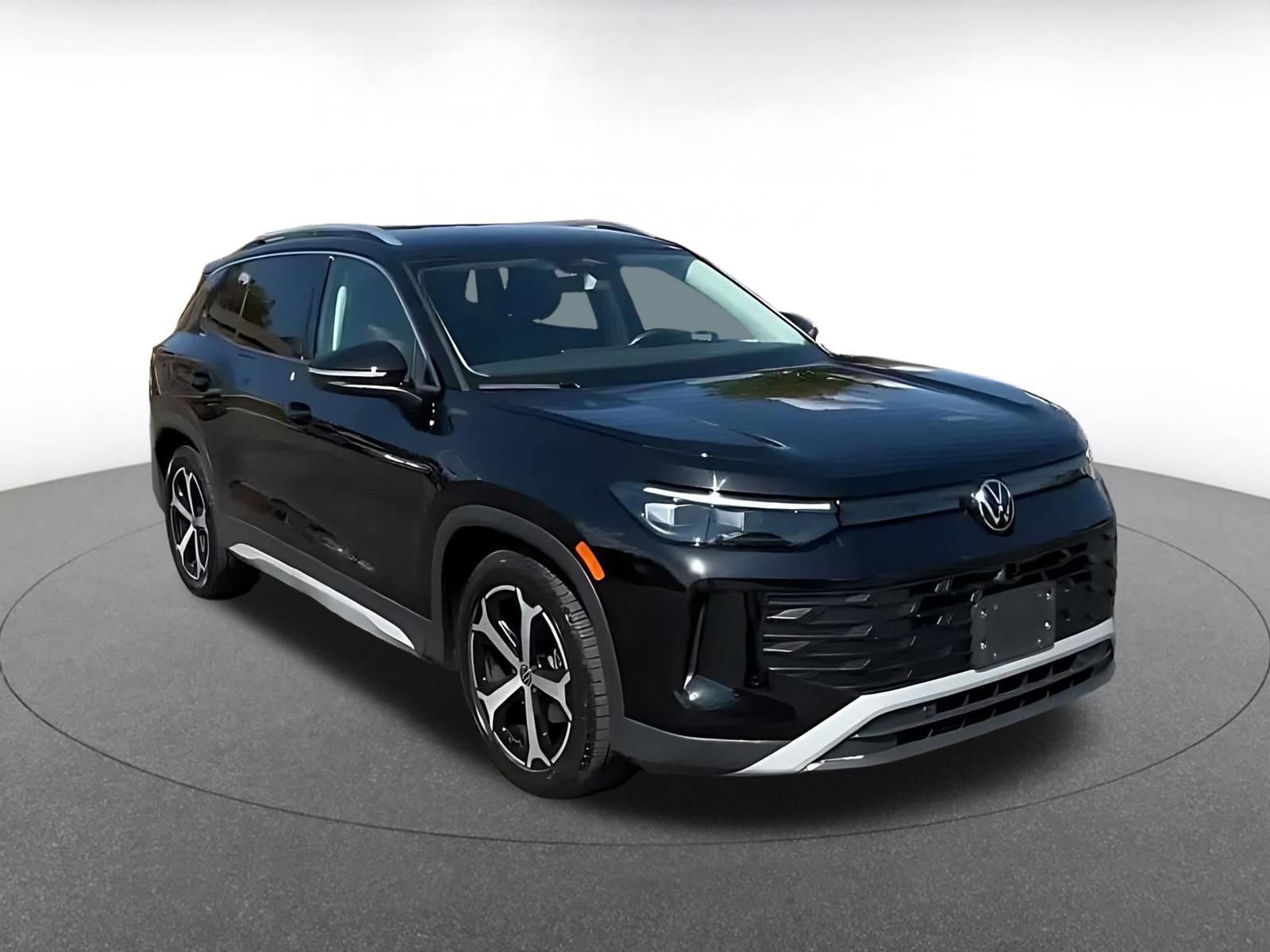 Thumbnail: 2026 Volkswagen Tiguan - 3