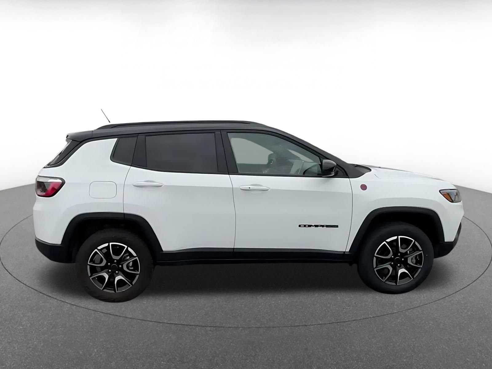 Thumbnail: 2025 Jeep Compass - 15