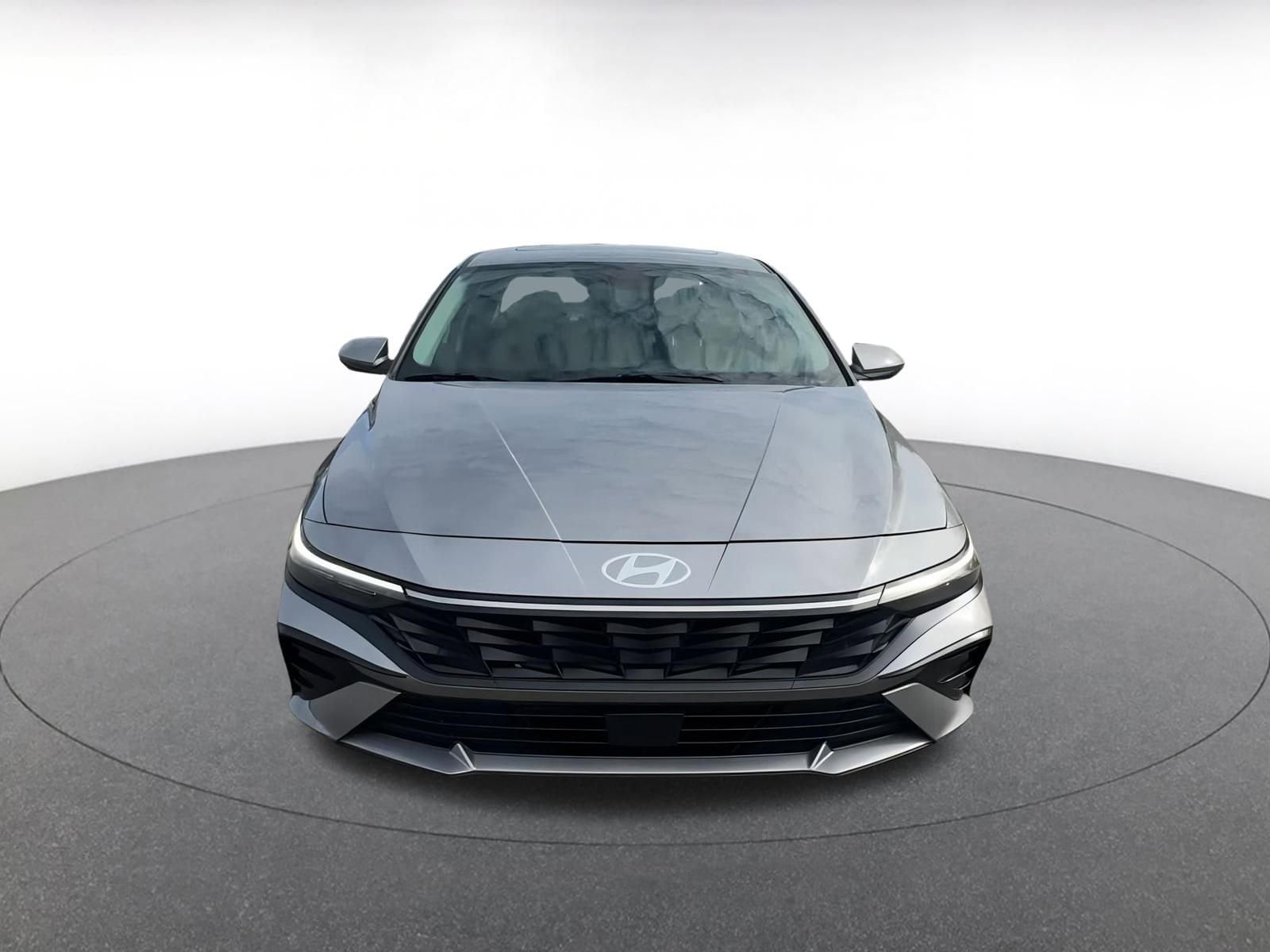 Thumbnail: 2025 Hyundai Elantra - 4