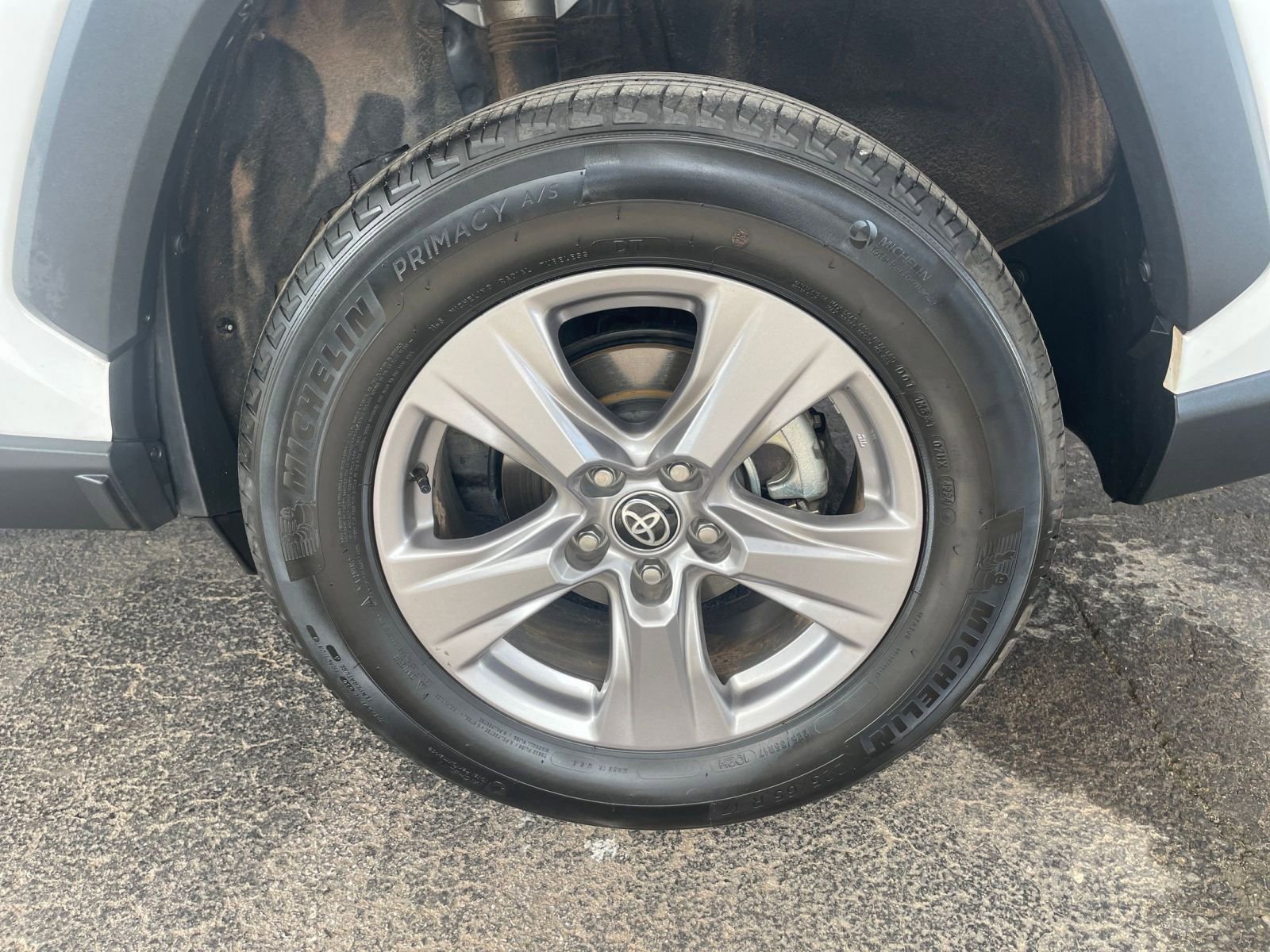 Thumbnail: 2025 Toyota RAV4 - 29