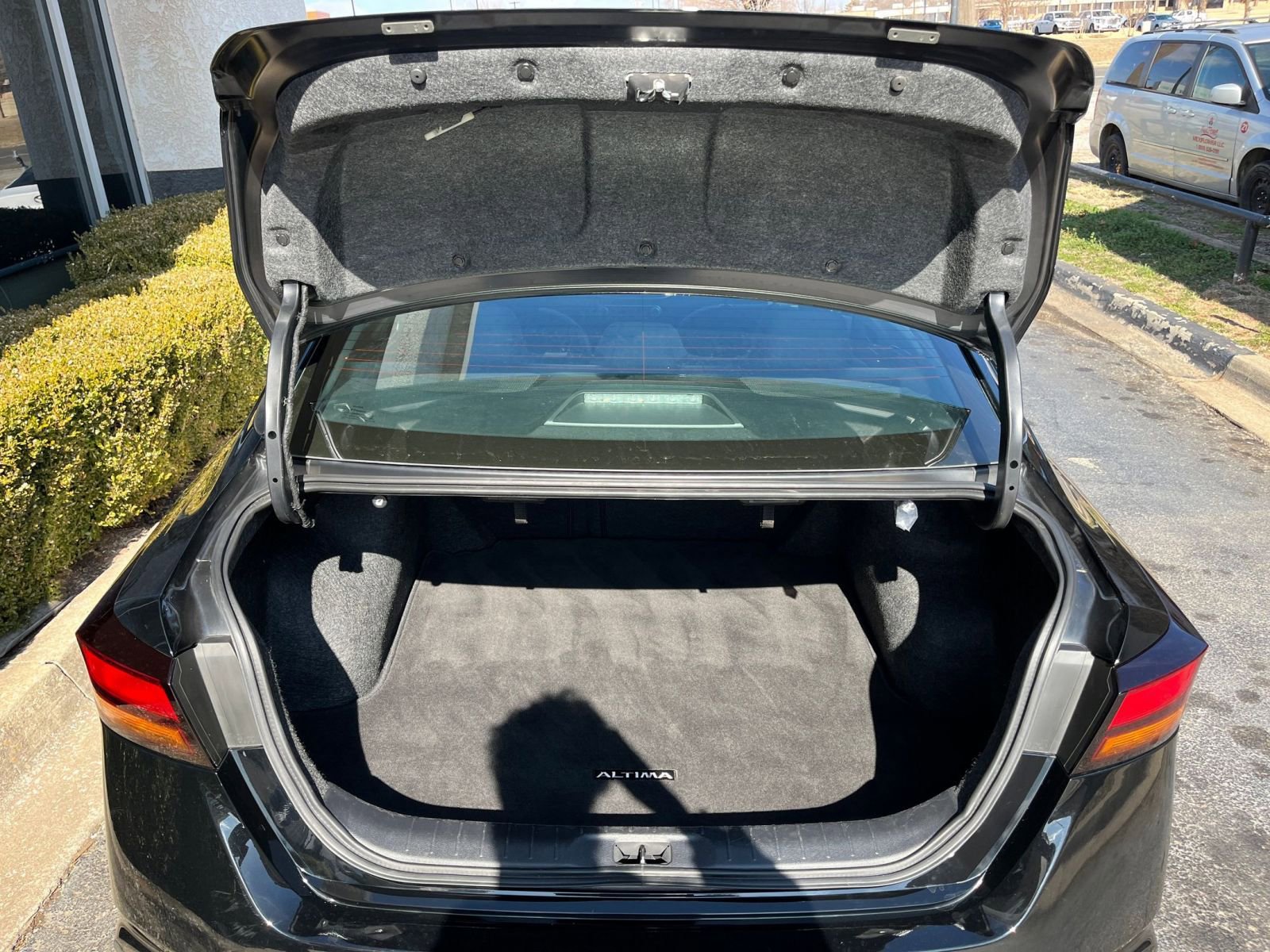 Thumbnail: 2025 Nissan Altima - 31