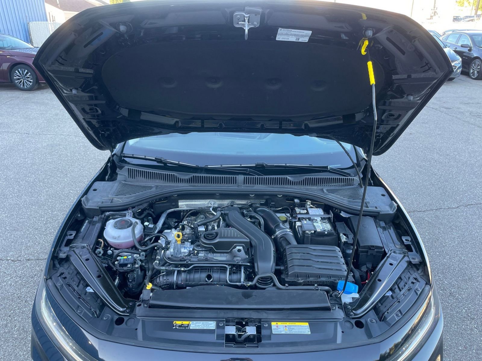 Thumbnail: 2025 Volkswagen Jetta - 32