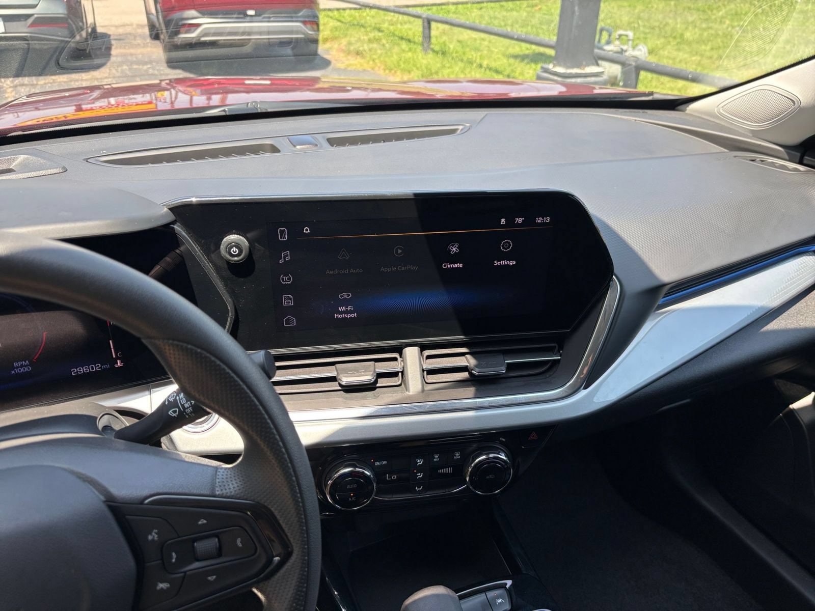 Thumbnail: 2025 Chevrolet Trax - 17