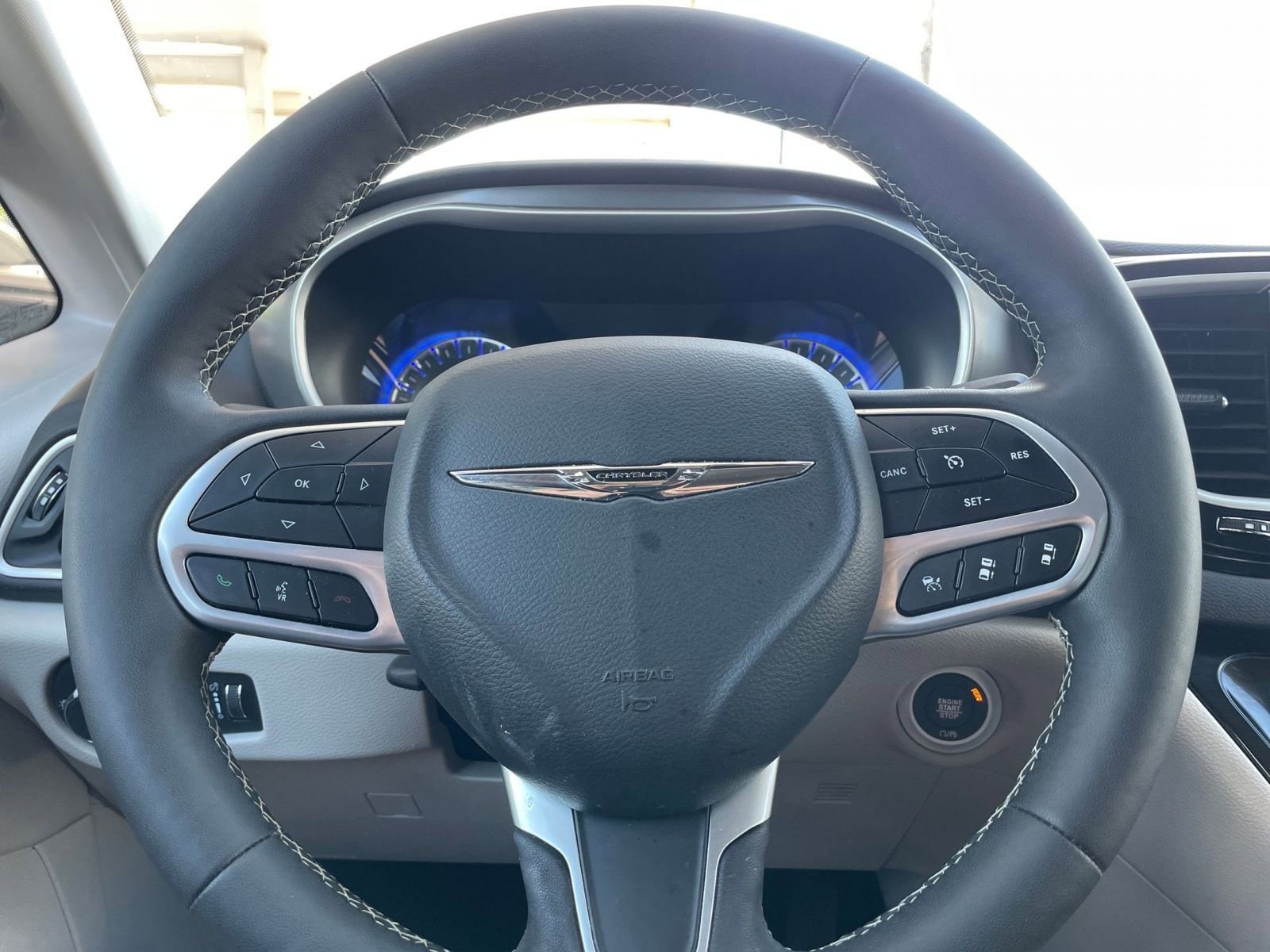 Thumbnail: 2024 Chrysler Pacifica - 27