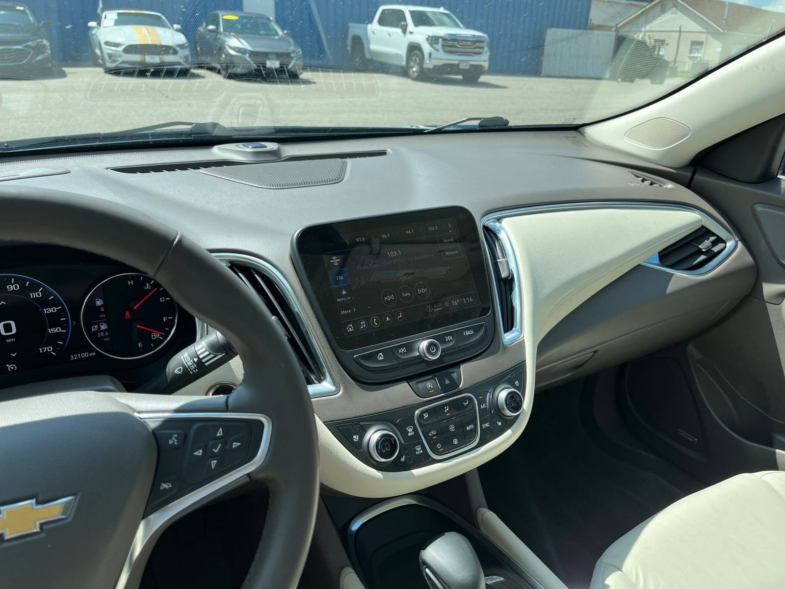 Thumbnail: 2024 Chevrolet Malibu - 18