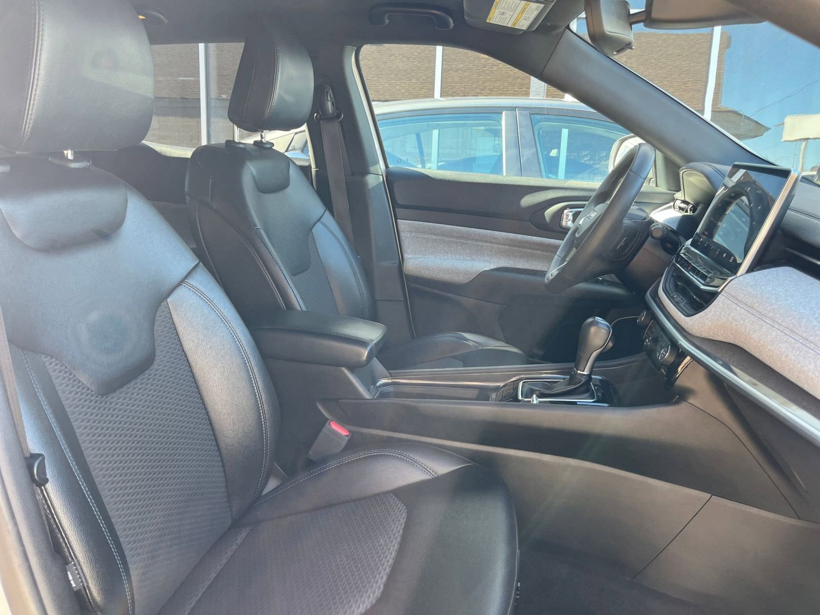 Thumbnail: 2023 Jeep Compass - 35